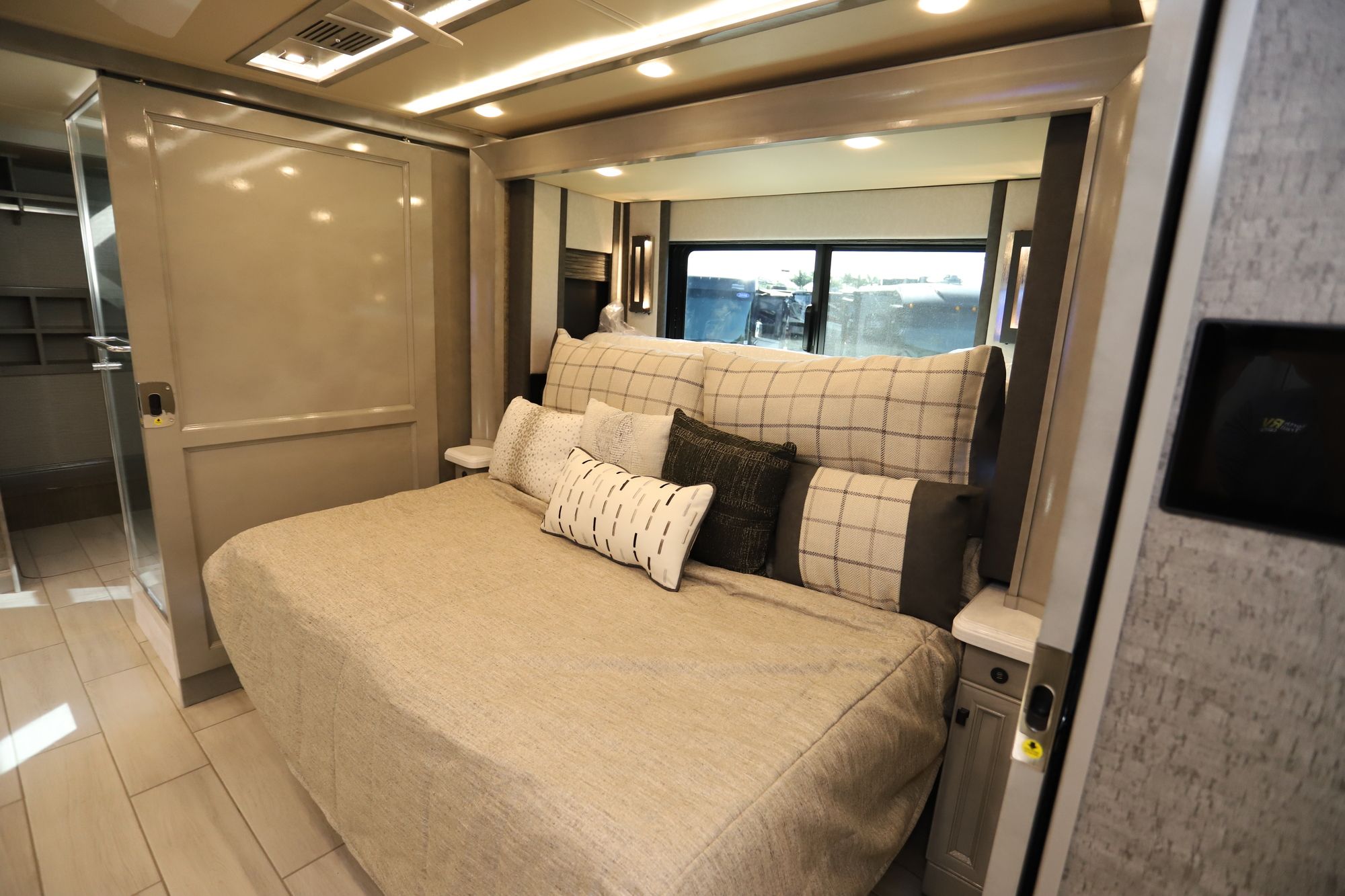 New 2021 Tiffin Motor Homes Allegro Bus 45OPP Class A  For Sale