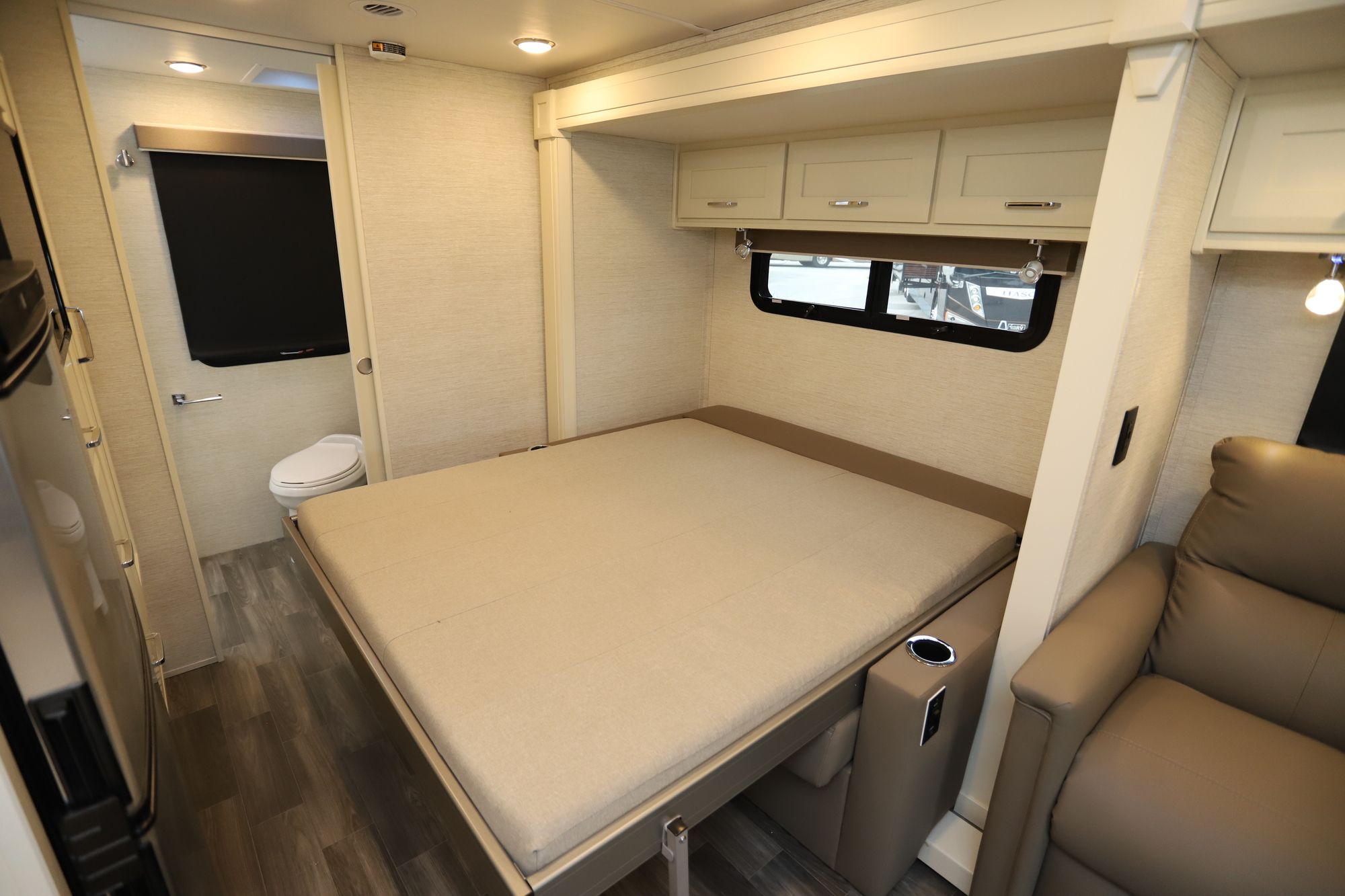 New 2021 Tiffin Motor Homes Wayfarer 25RW Class C  For Sale