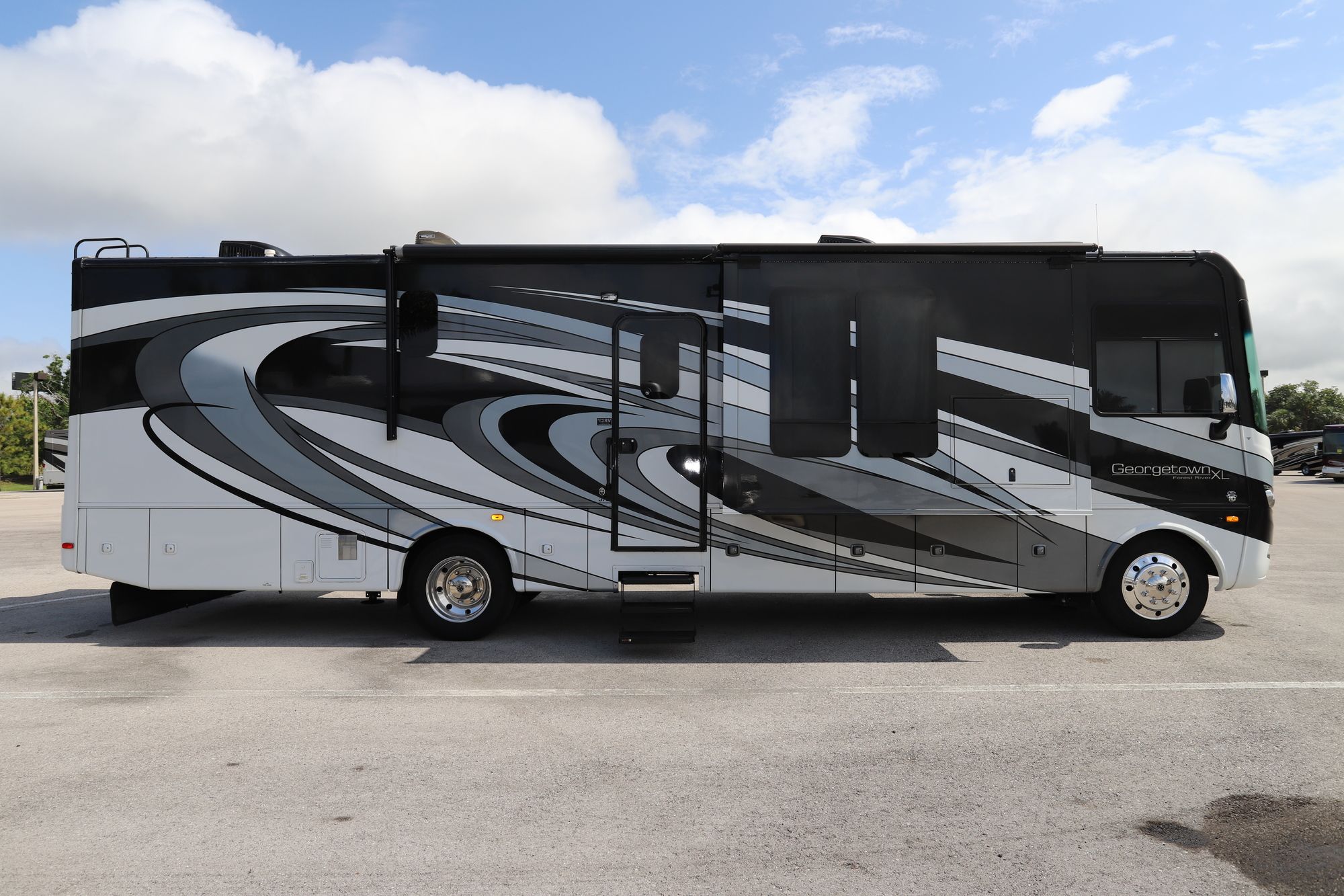 Used 2018 Forest River Georgetown 378XL Class A  For Sale