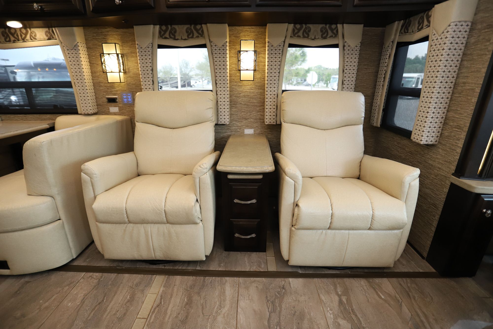 Used 2017 Newmar Dutch Star 4369 Class A  For Sale