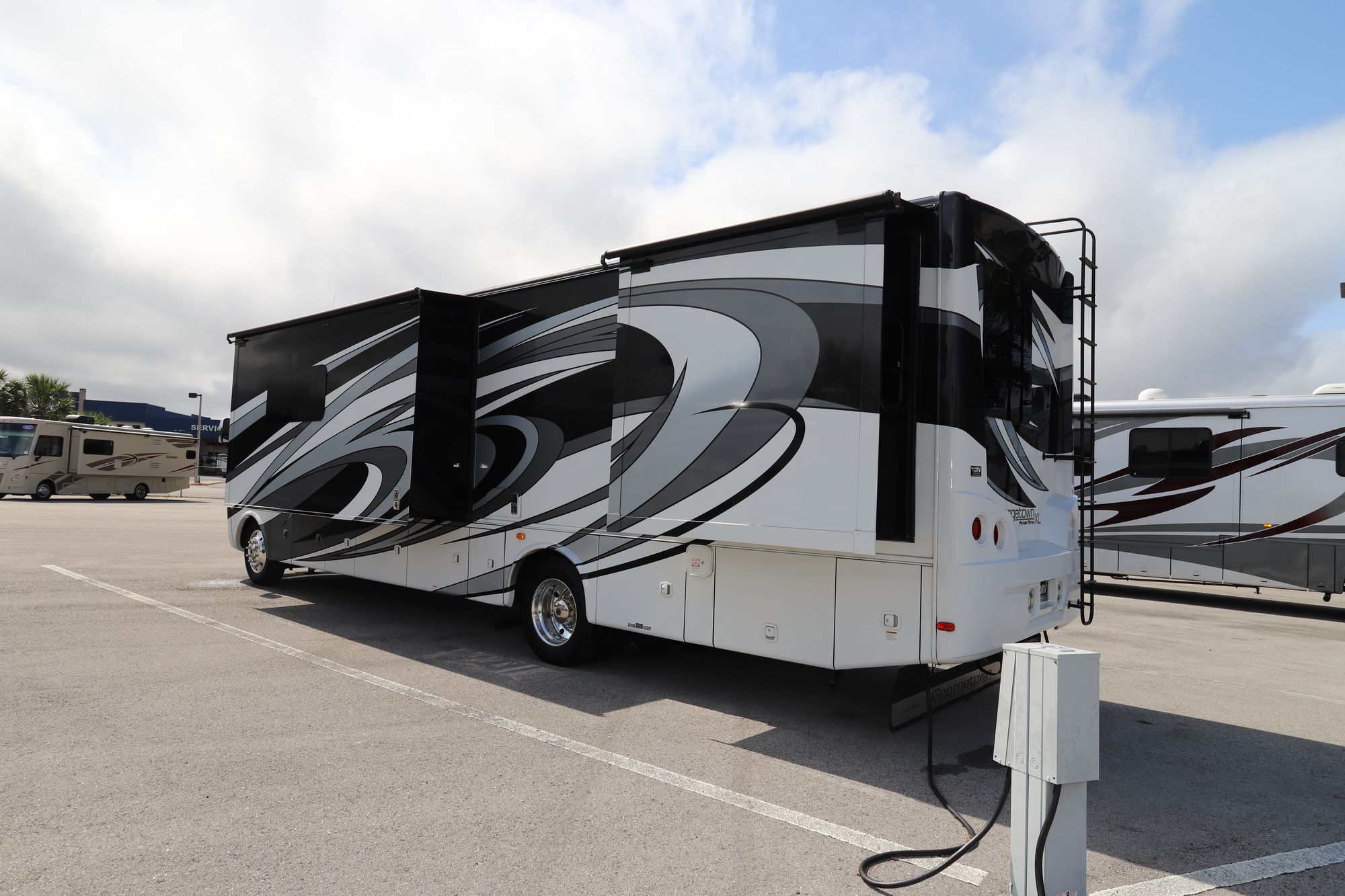 Used 2018 Forest River Georgetown 378XL Class A  For Sale