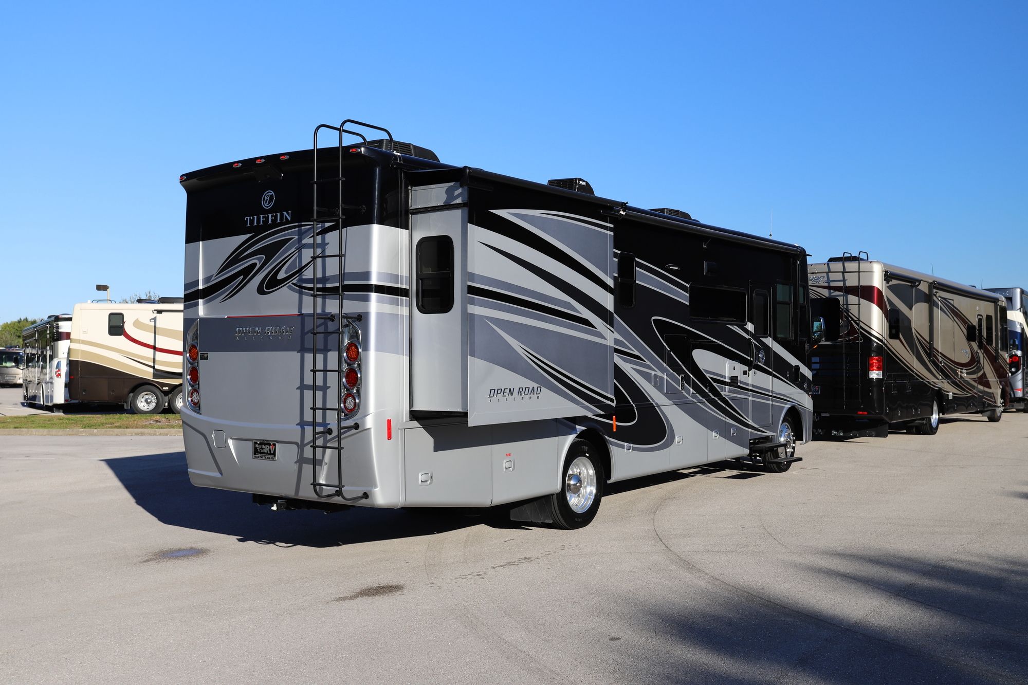 Used 2021 Tiffin Motor Homes Allegro 32SA Class A  For Sale