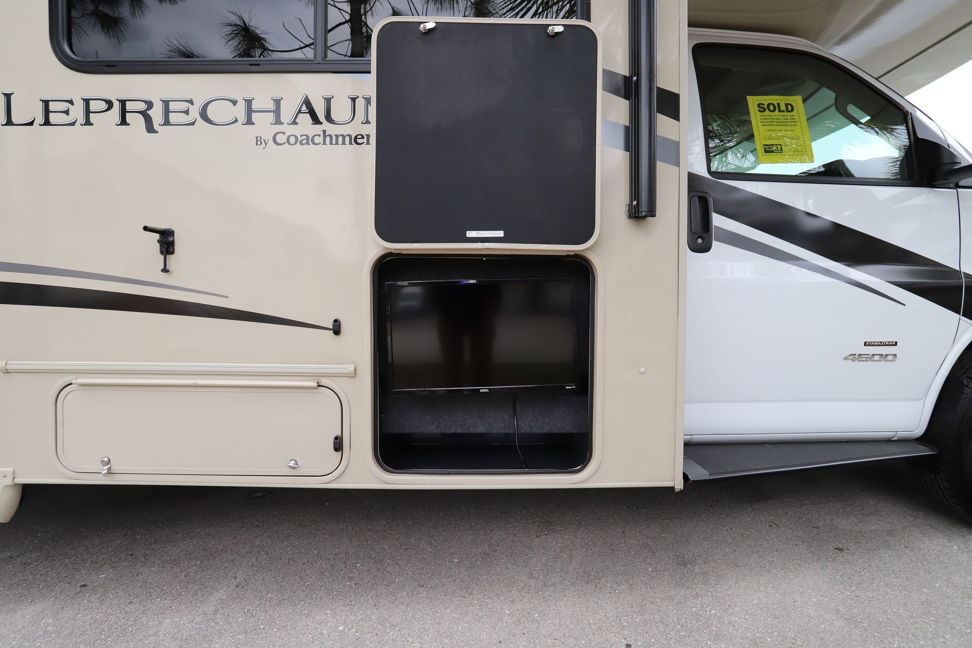 Used 2020 Coachmen Leprechaun 260DSC Class C  For Sale