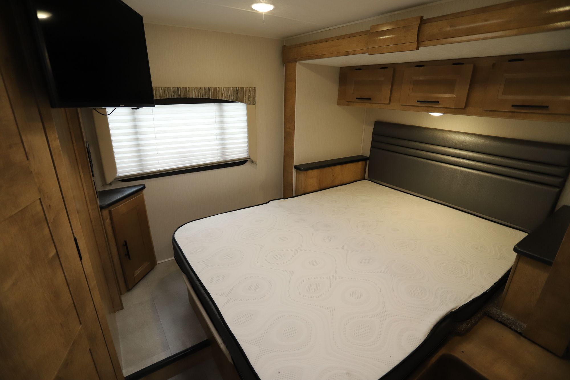 Used 2020 Coachmen Leprechaun 260DSC Class C  For Sale