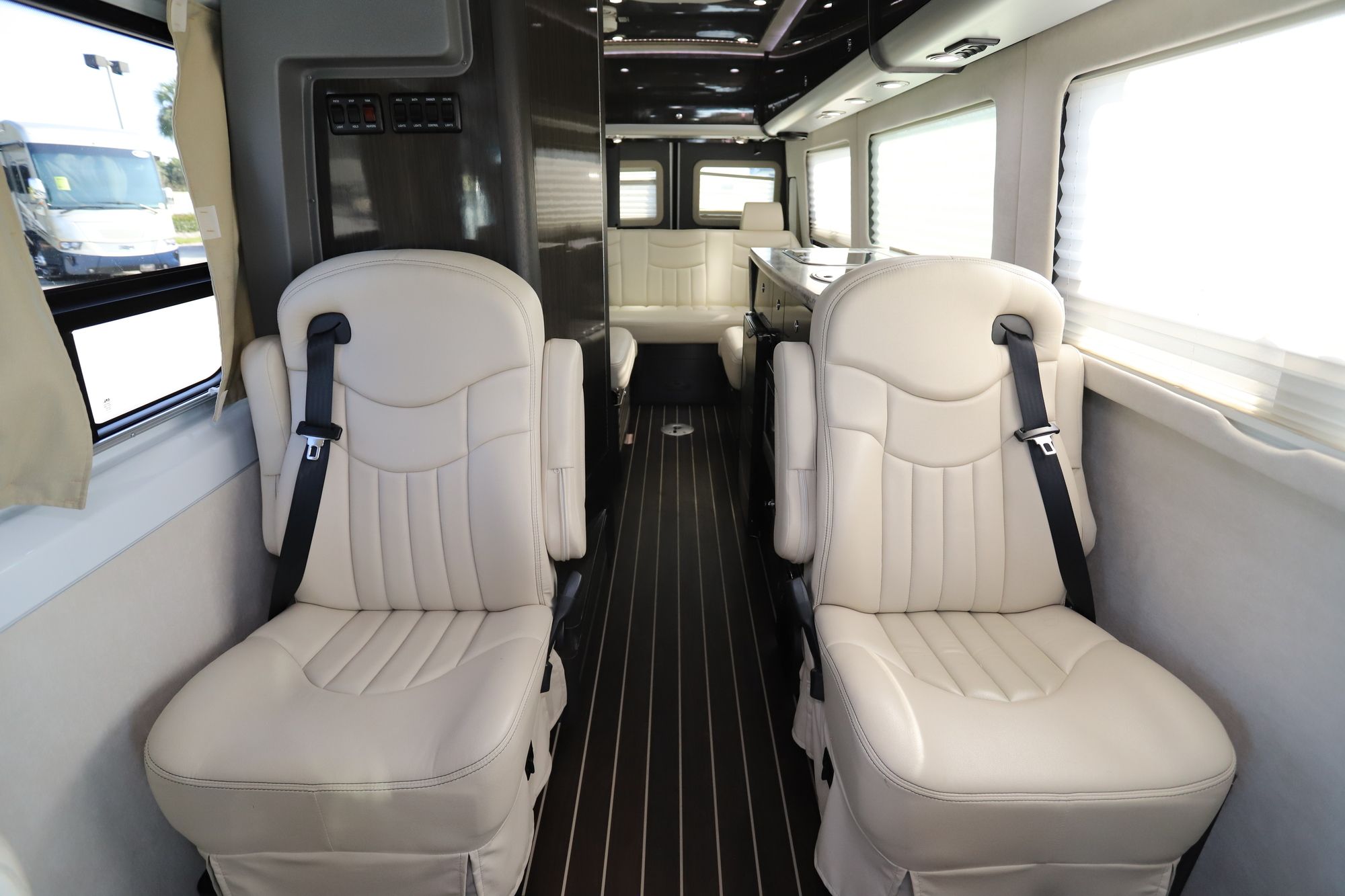 Used 2015 Airstream Interstate LOUNGE Class B  For Sale