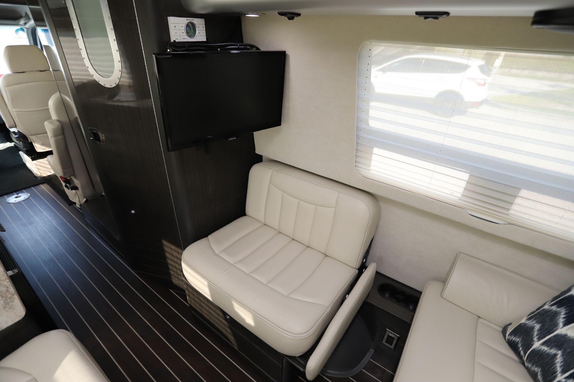 Used 2015 Airstream Interstate LOUNGE Class B  For Sale