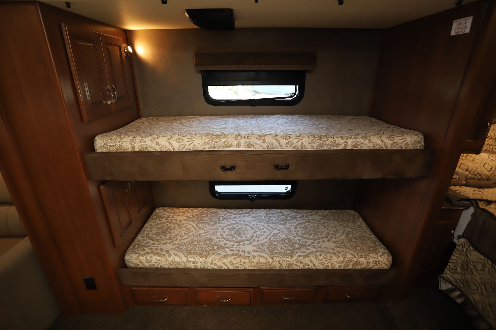 Used 2015 Fleetwood Discovery 40G Class A  For Sale