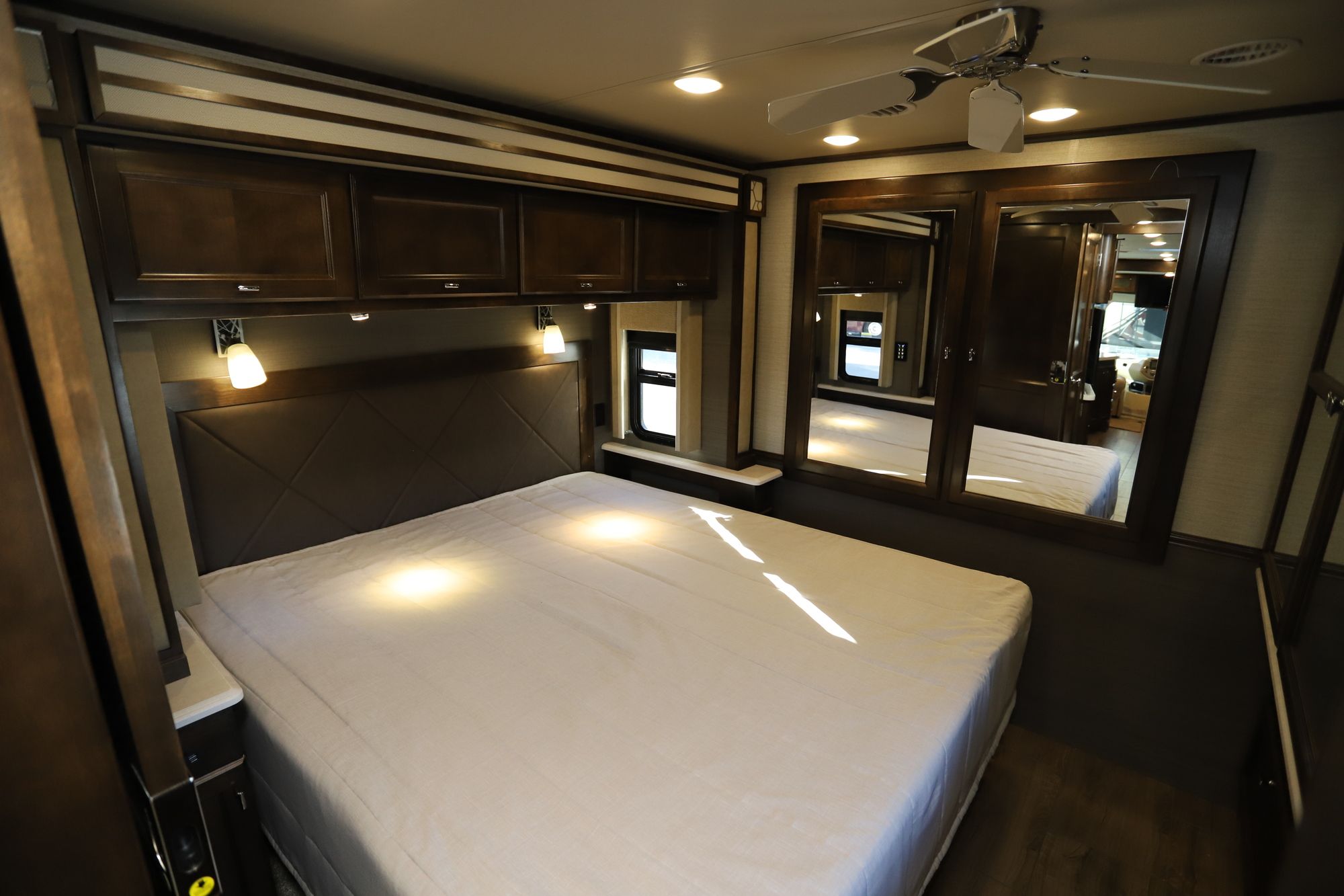 Used 2021 Tiffin Motor Homes Allegro 32SA Class A  For Sale