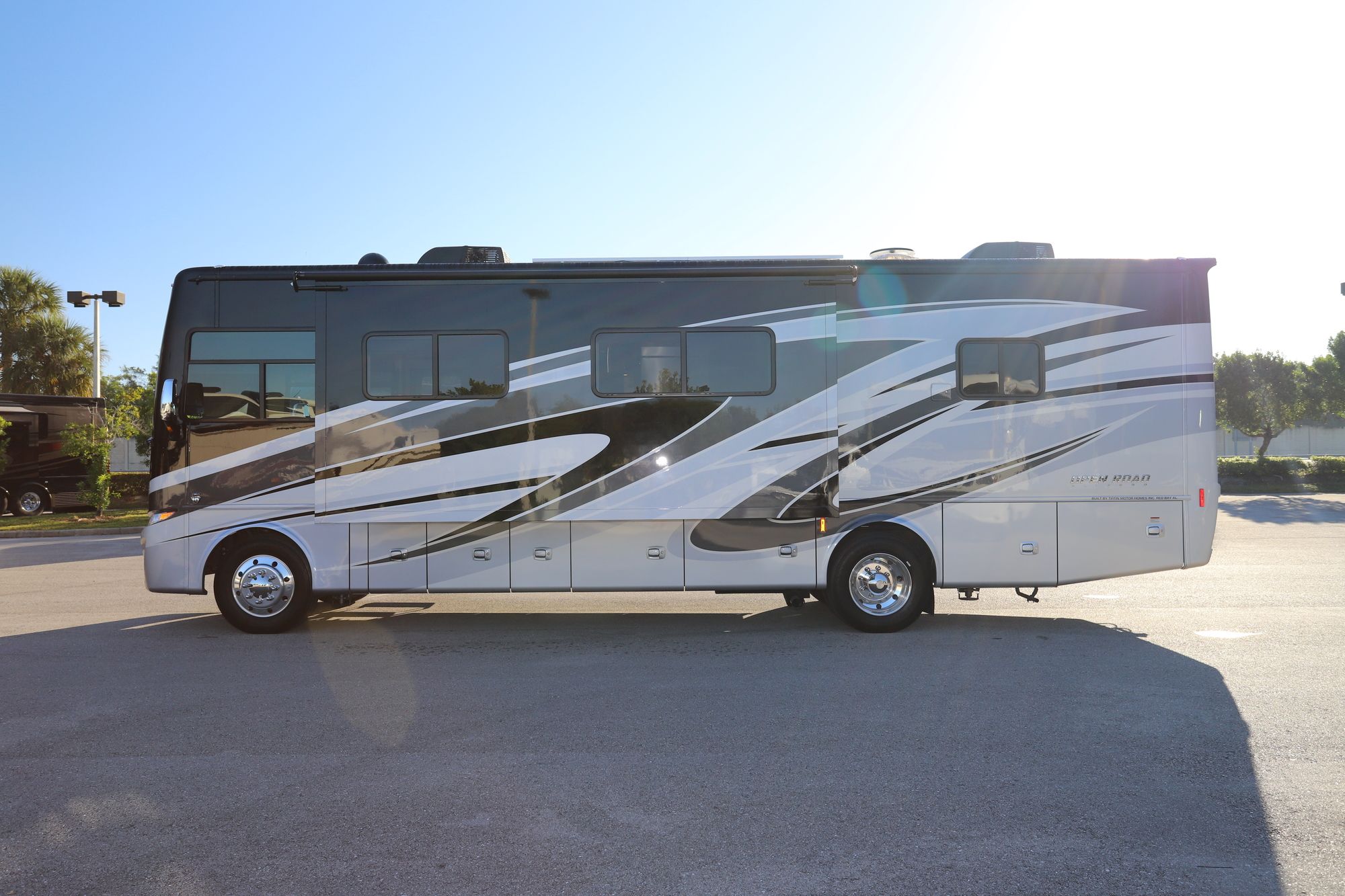 Used 2021 Tiffin Motor Homes Allegro 32SA Class A  For Sale