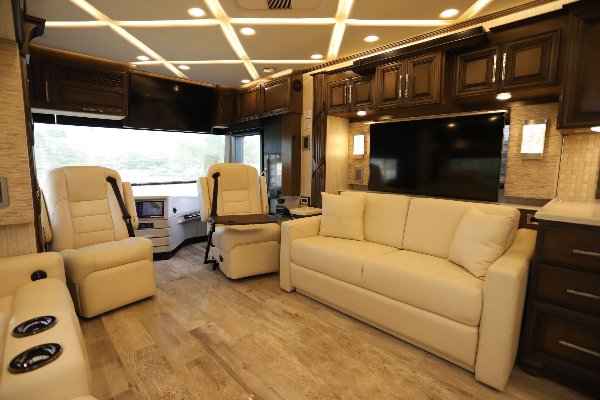 Used 2020 Newmar Mountain Aire 4551 Class A  For Sale