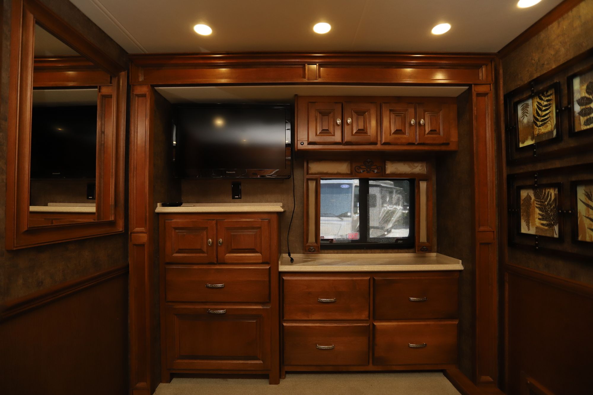 Used 2012 Tiffin Motor Homes Phaeton 40QBH Class A  For Sale