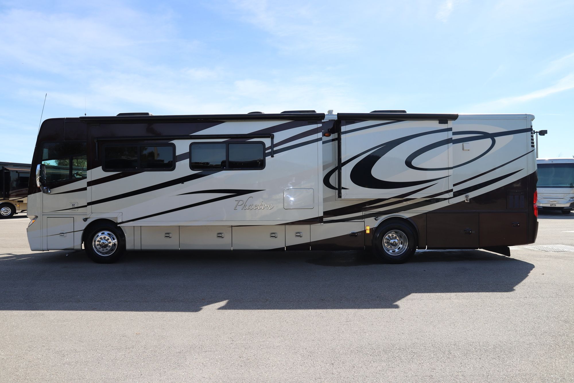 Used 2012 Tiffin Motor Homes Phaeton 40QBH Class A  For Sale