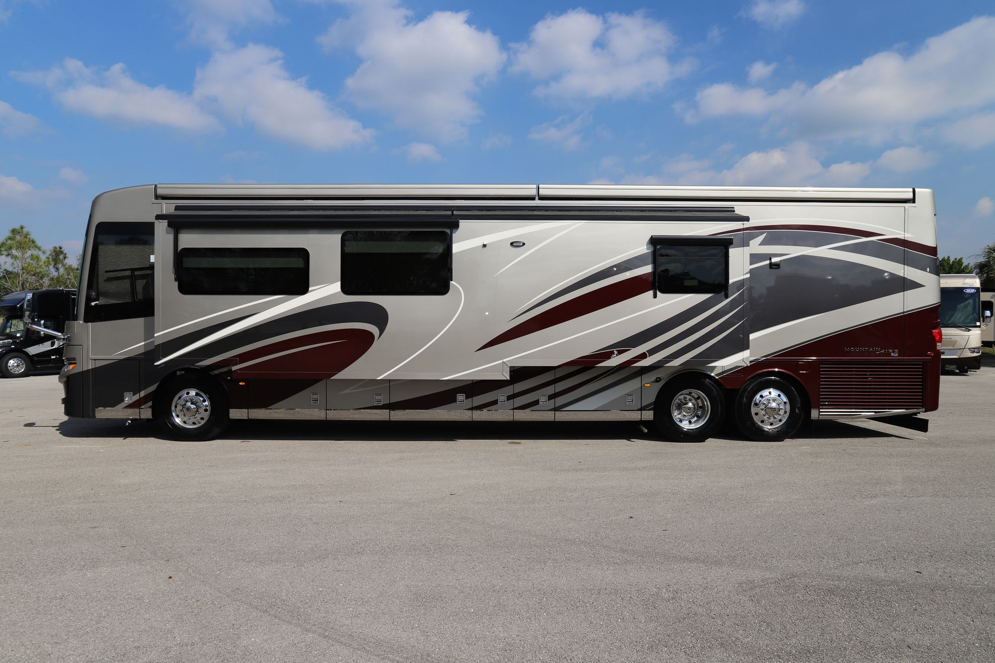 Used 2020 Newmar Mountain Aire 4551 Class A  For Sale