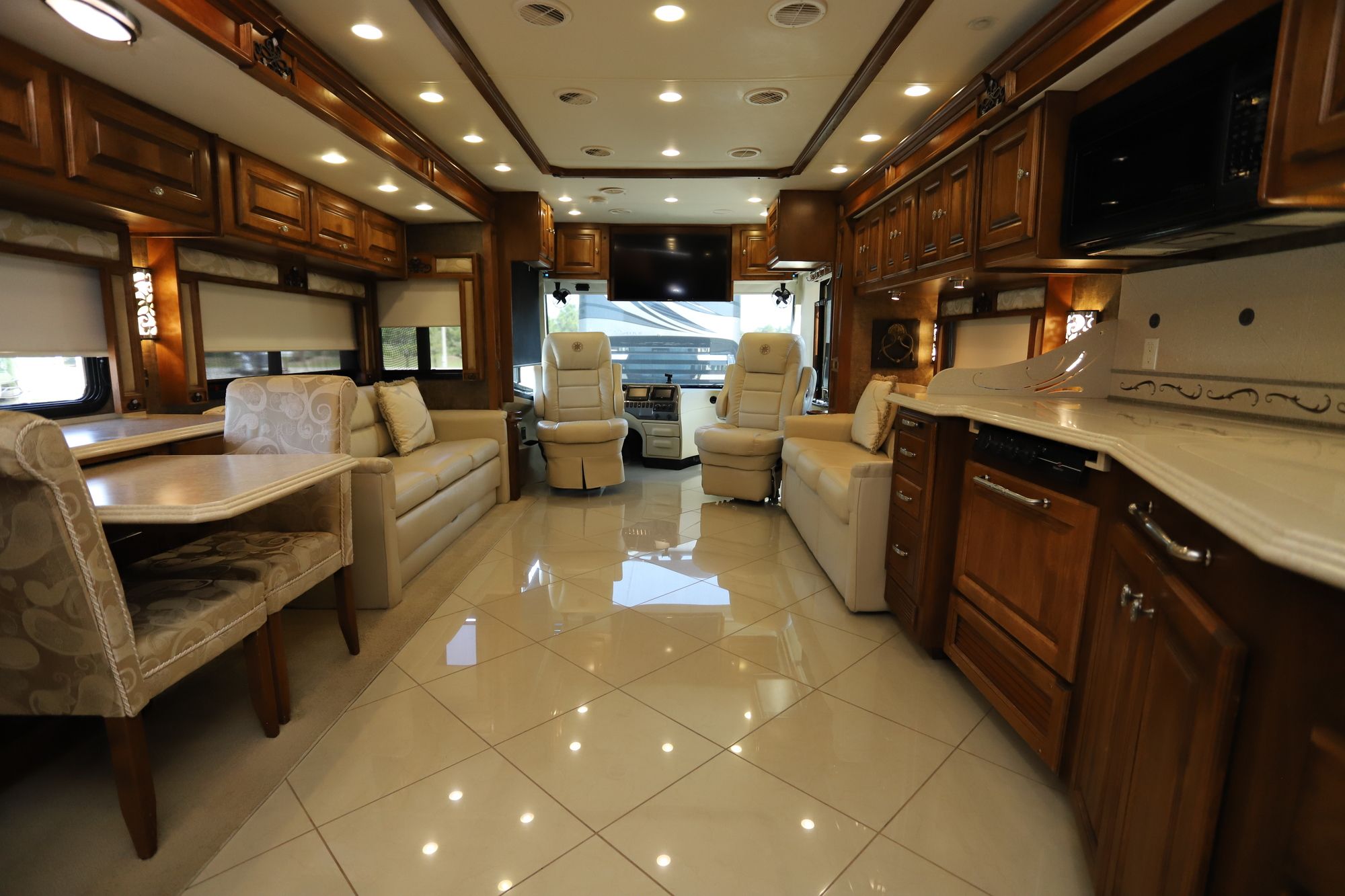 Used 2012 Tiffin Motor Homes Phaeton 40QBH Class A  For Sale