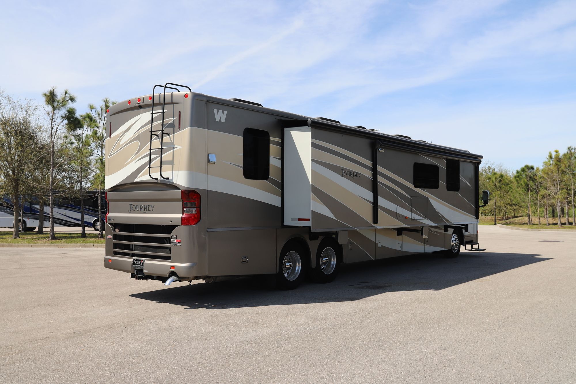 Used 2015 Winnebago Journey 42E Class A  For Sale