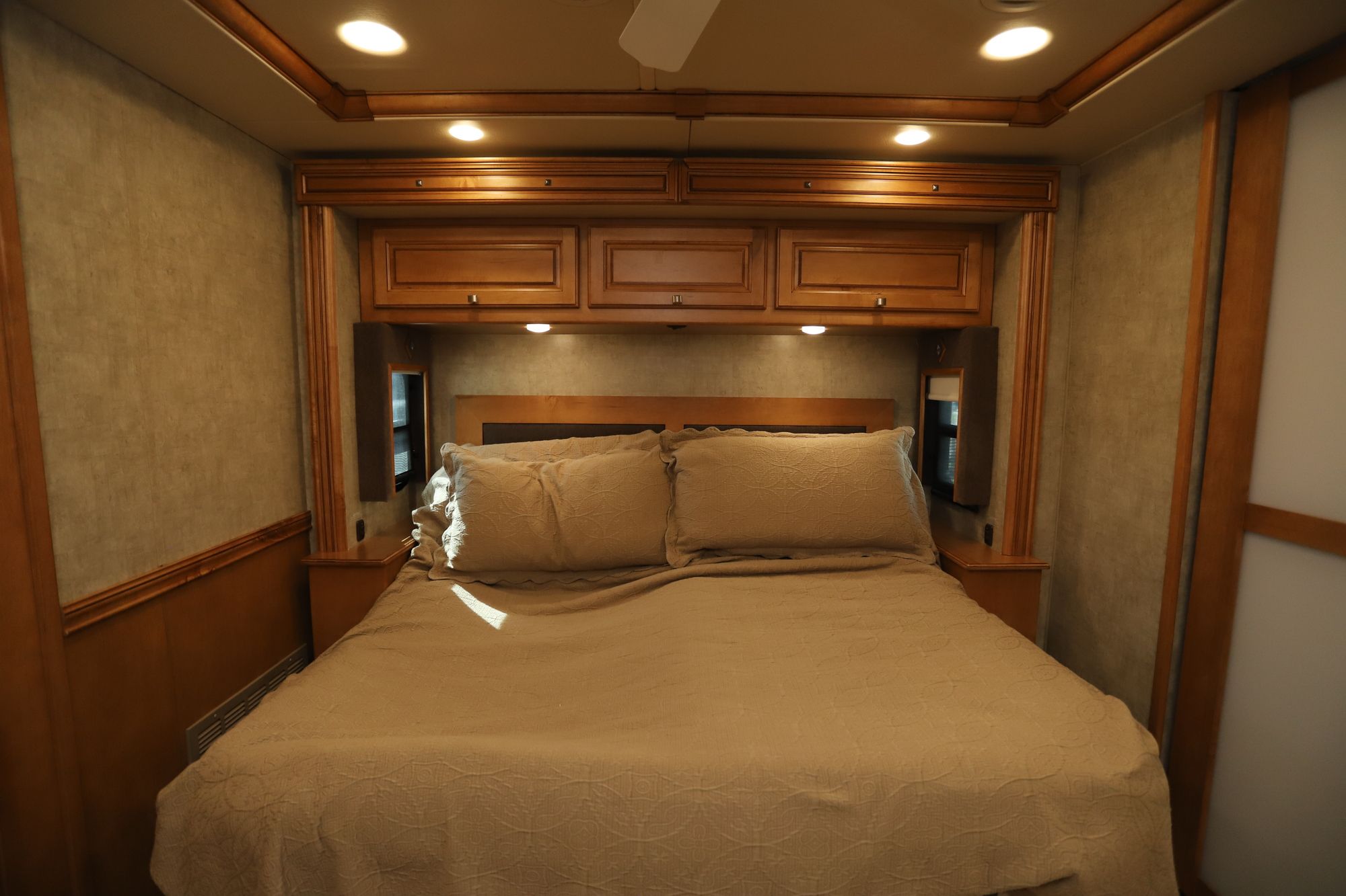 Used 2015 Winnebago Journey 42E Class A  For Sale