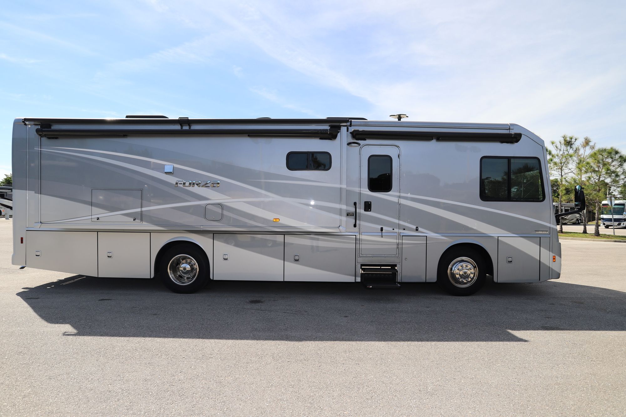 Used 2017 Winnebago Forza 34T Class A  For Sale