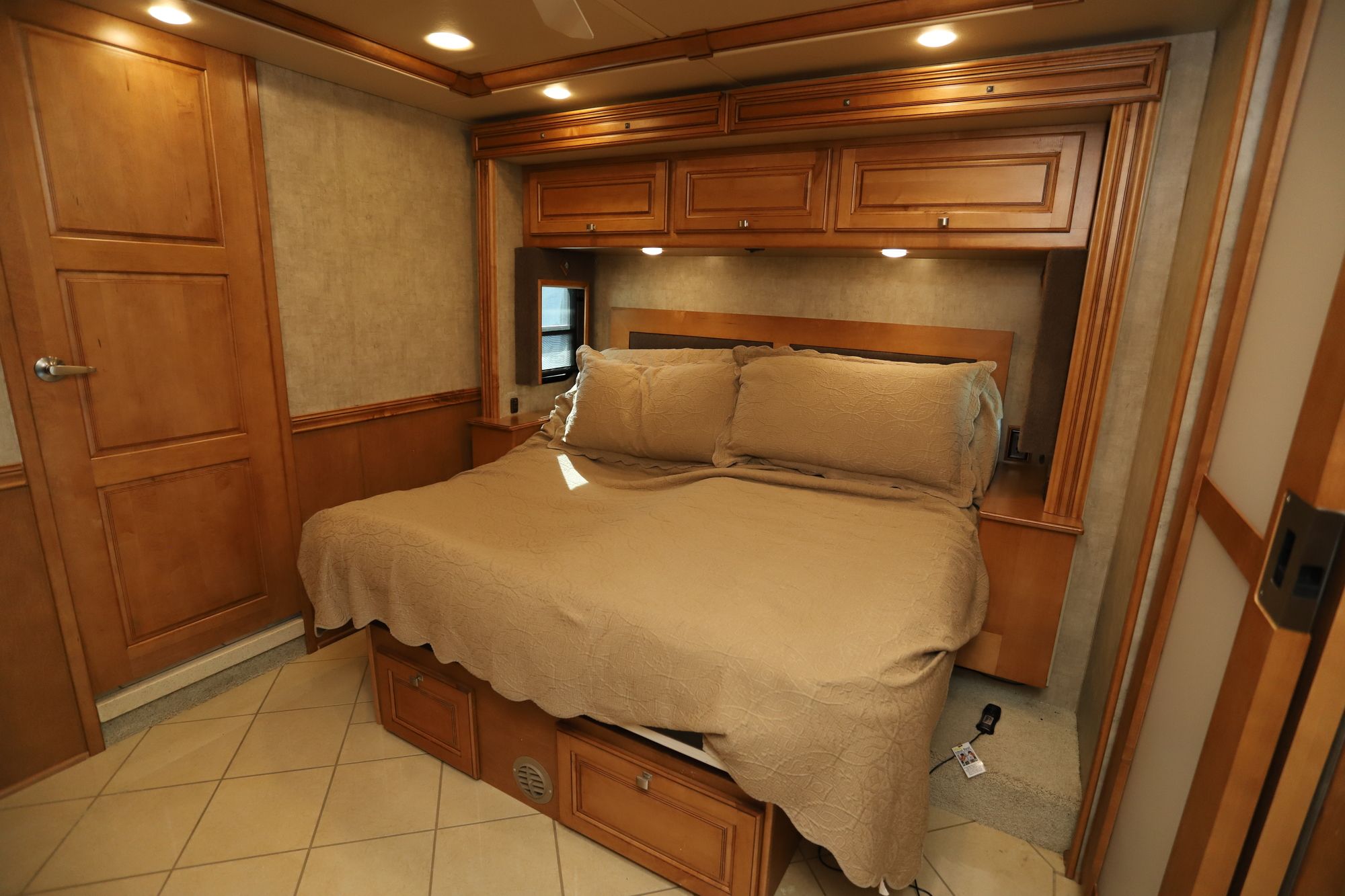 Used 2015 Winnebago Journey 42E Class A  For Sale