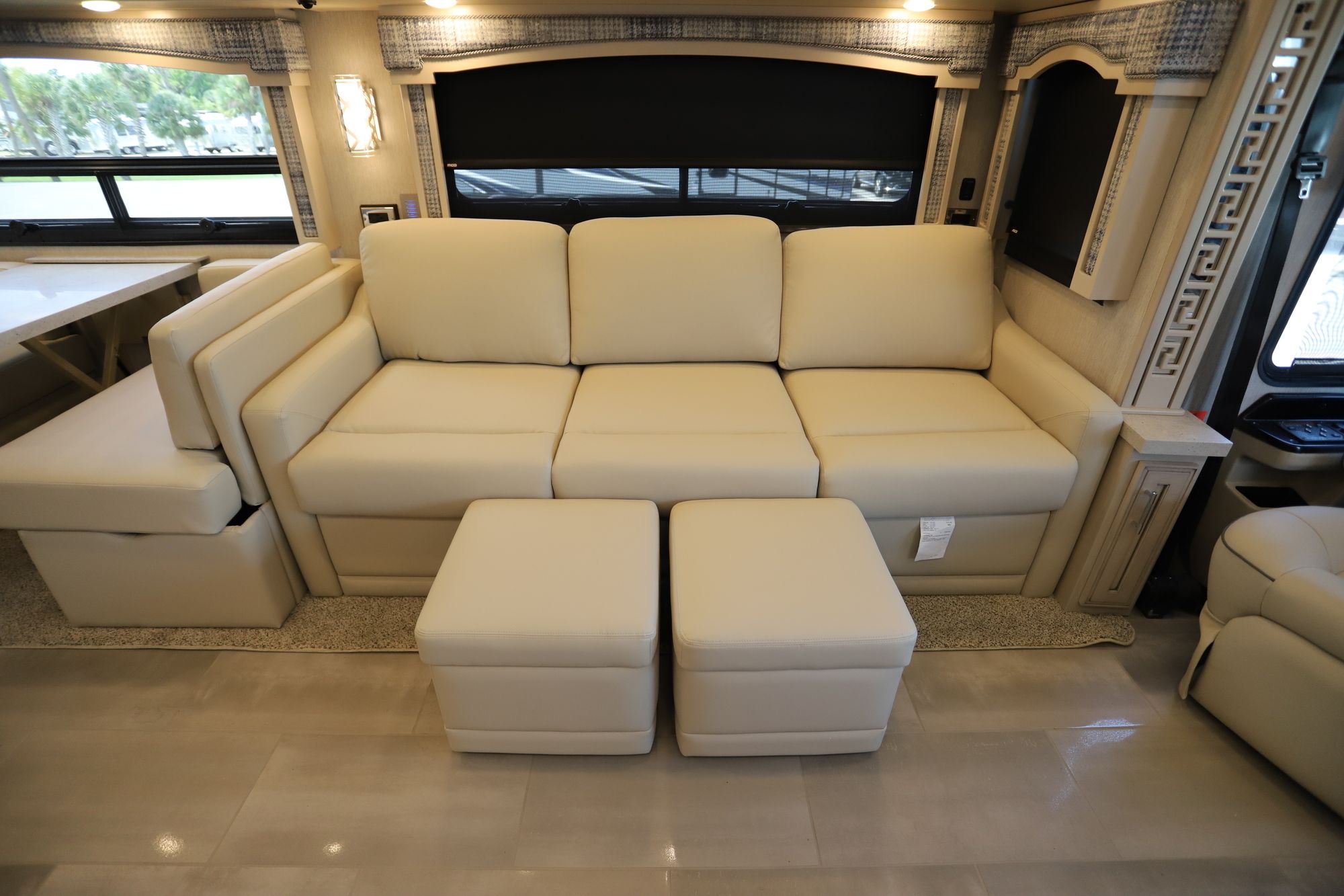 New 2021 Newmar Ventana 4326 Class A  For Sale