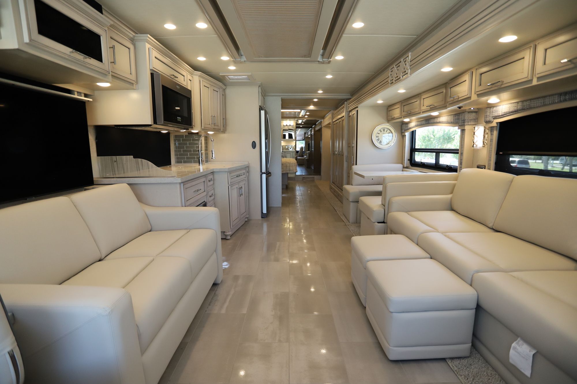 New 2021 Newmar Ventana 4326 Class A  For Sale