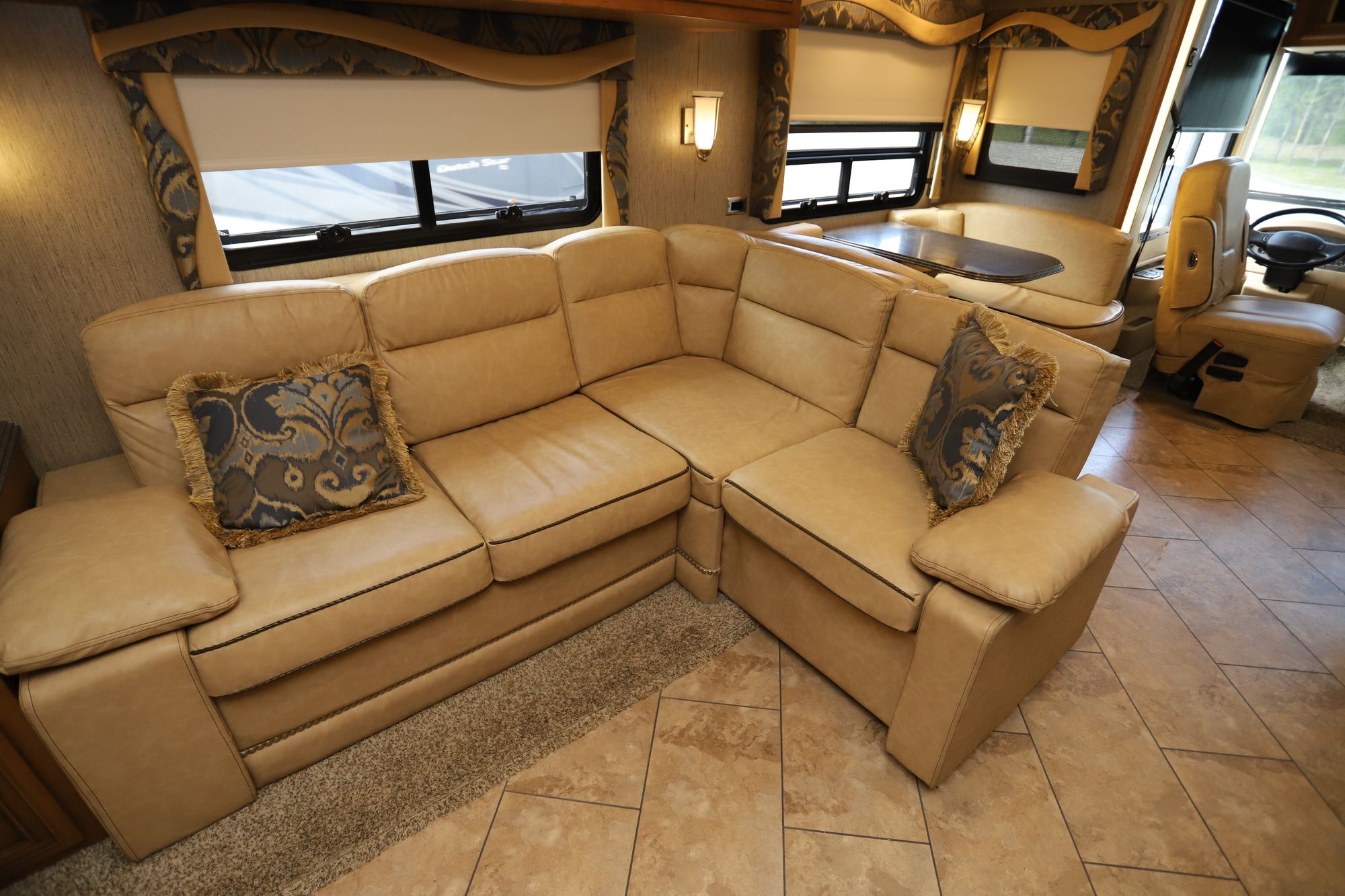 Used 2016 Newmar Canyon Star 3710 Class A  For Sale