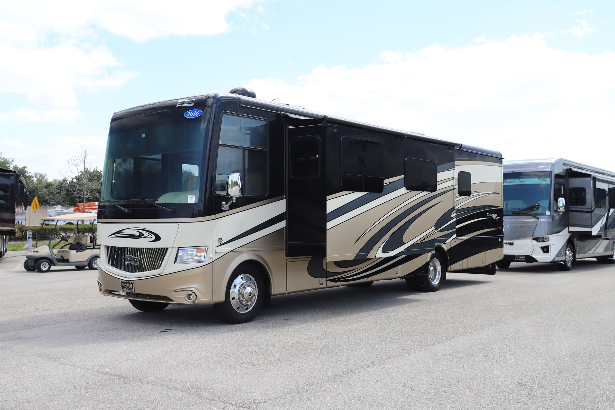 Used 2016 Newmar Canyon Star 3710 Class A  For Sale