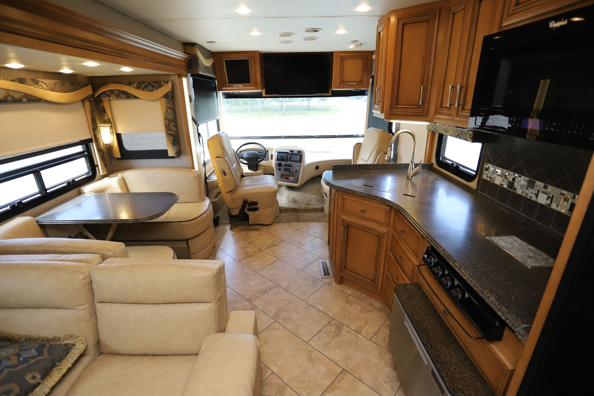 Used 2016 Newmar Canyon Star 3710 Class A  For Sale