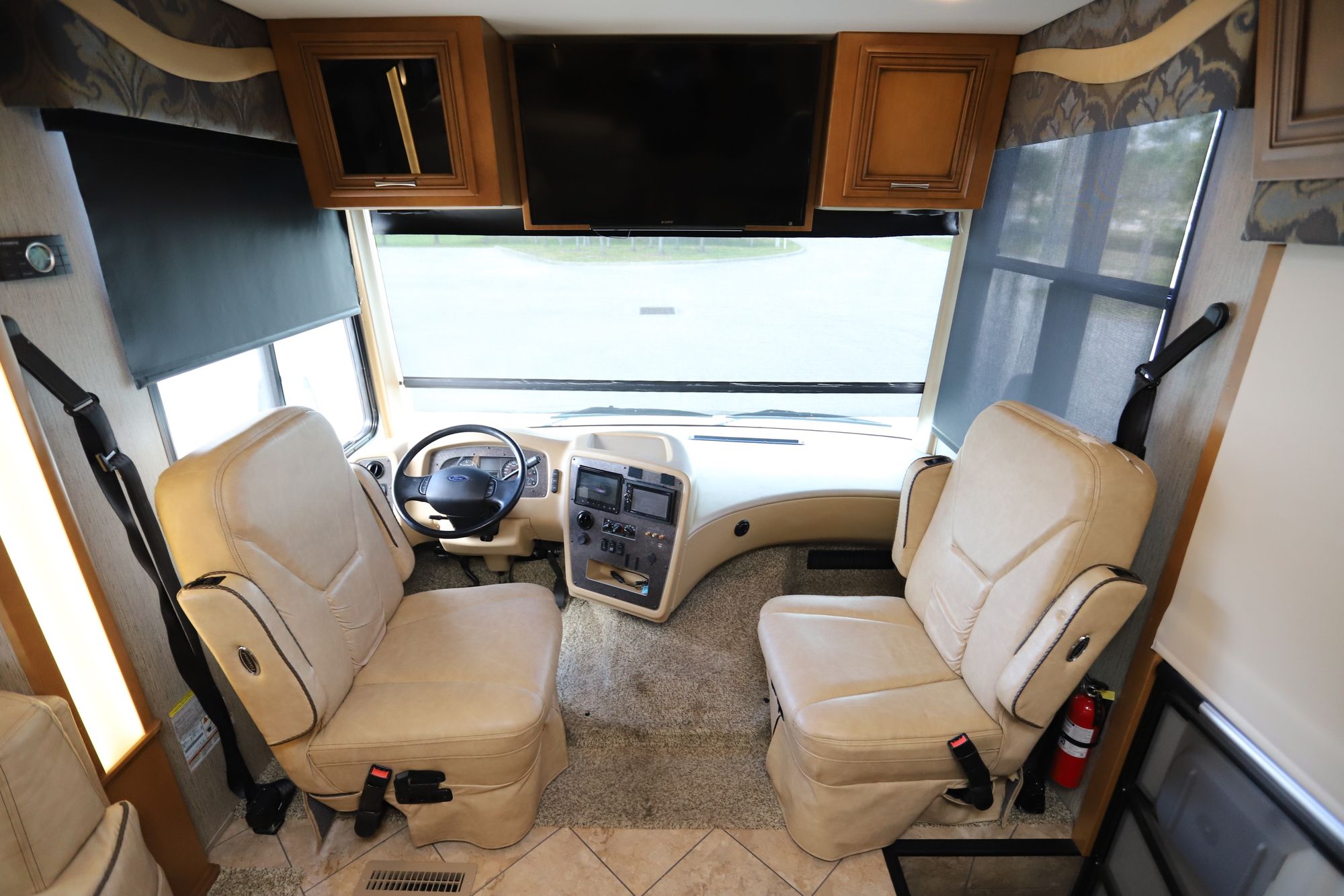 Used 2016 Newmar Canyon Star 3710 Class A  For Sale