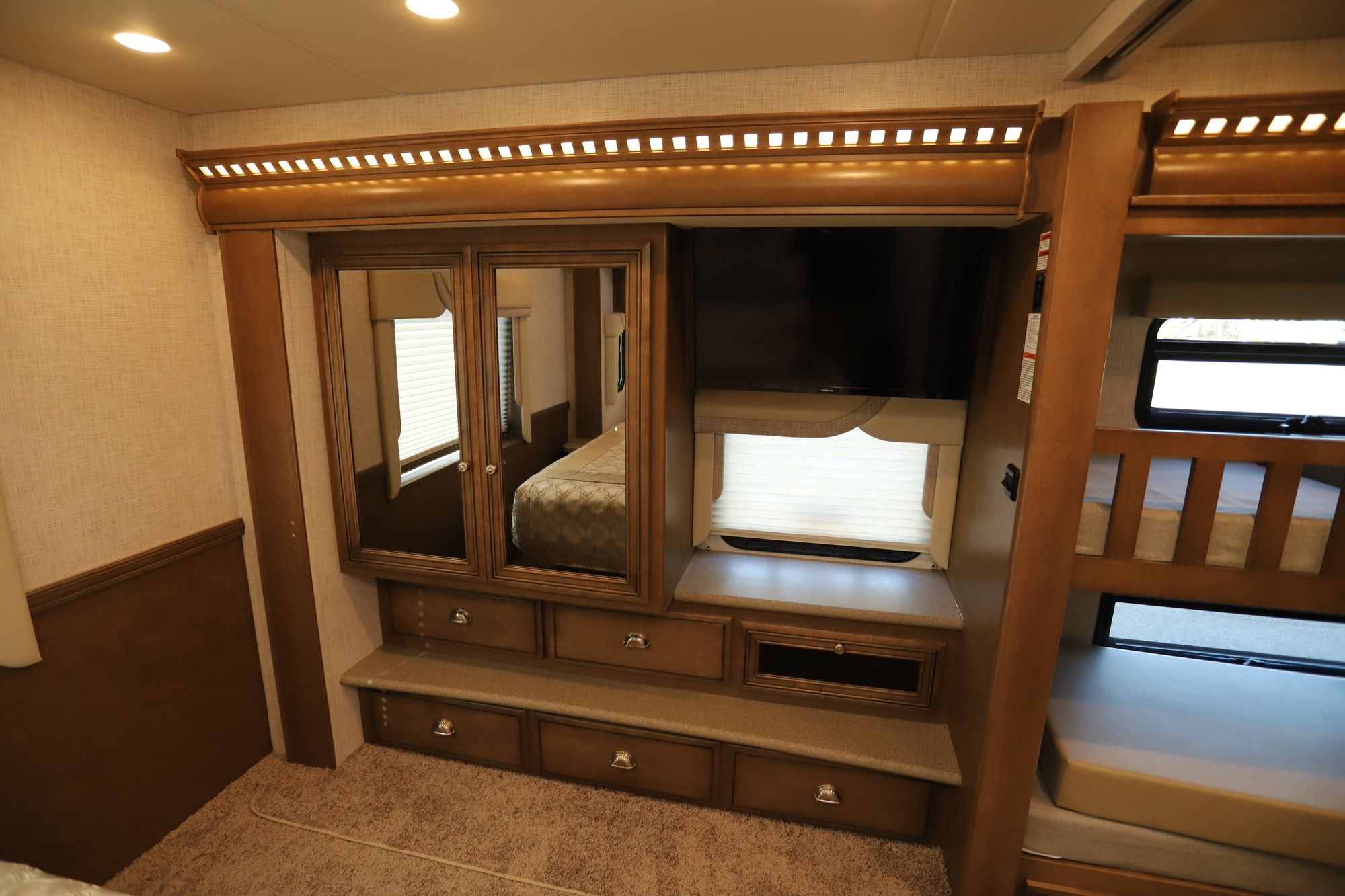 New 2021 Newmar Bay Star Sport 3315 Class A  For Sale