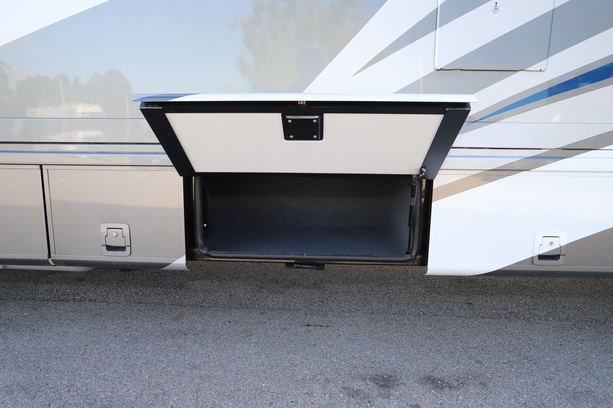 New 2021 Newmar Bay Star Sport 3315 Class A  For Sale