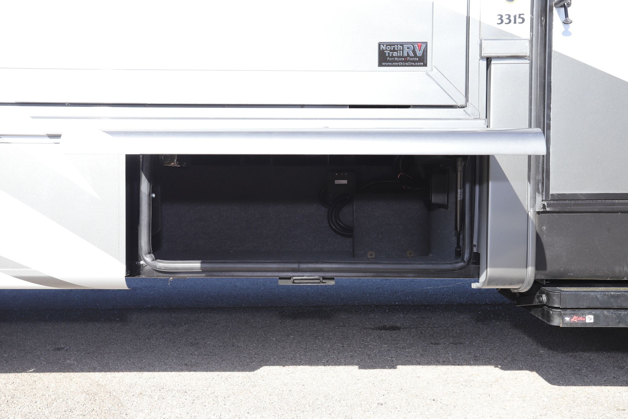 New 2021 Newmar Bay Star Sport 3315 Class A  For Sale