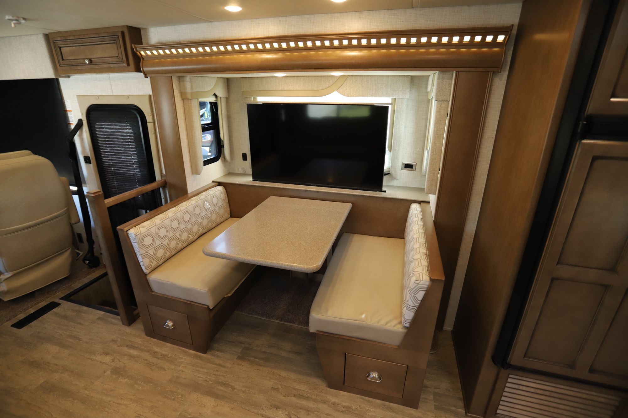 New 2021 Newmar Bay Star Sport 3315 Class A  For Sale