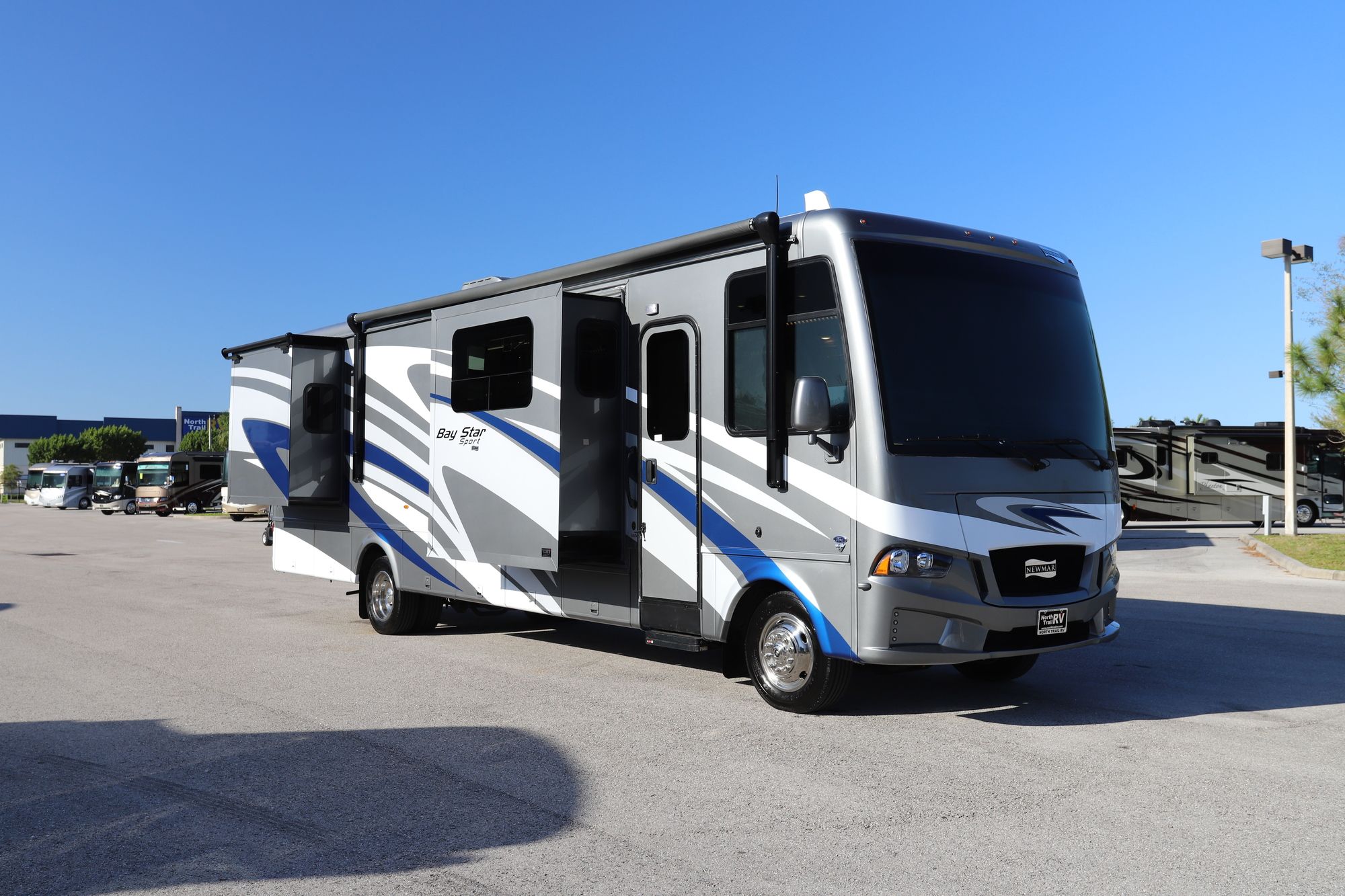 New 2021 Newmar Bay Star Sport 3315 Class A  For Sale