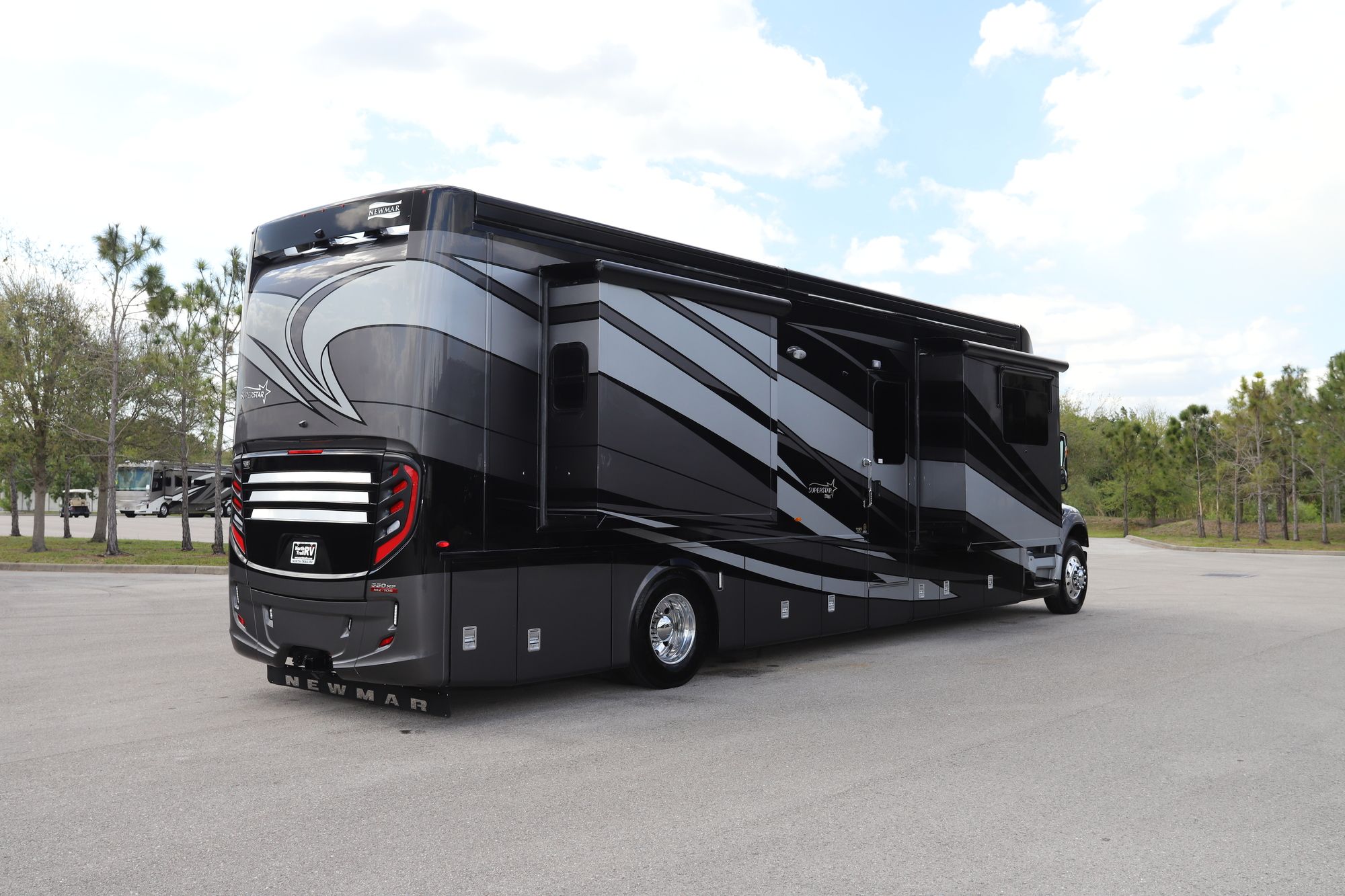 New 2021 Newmar Super Star 4061 Super C  For Sale