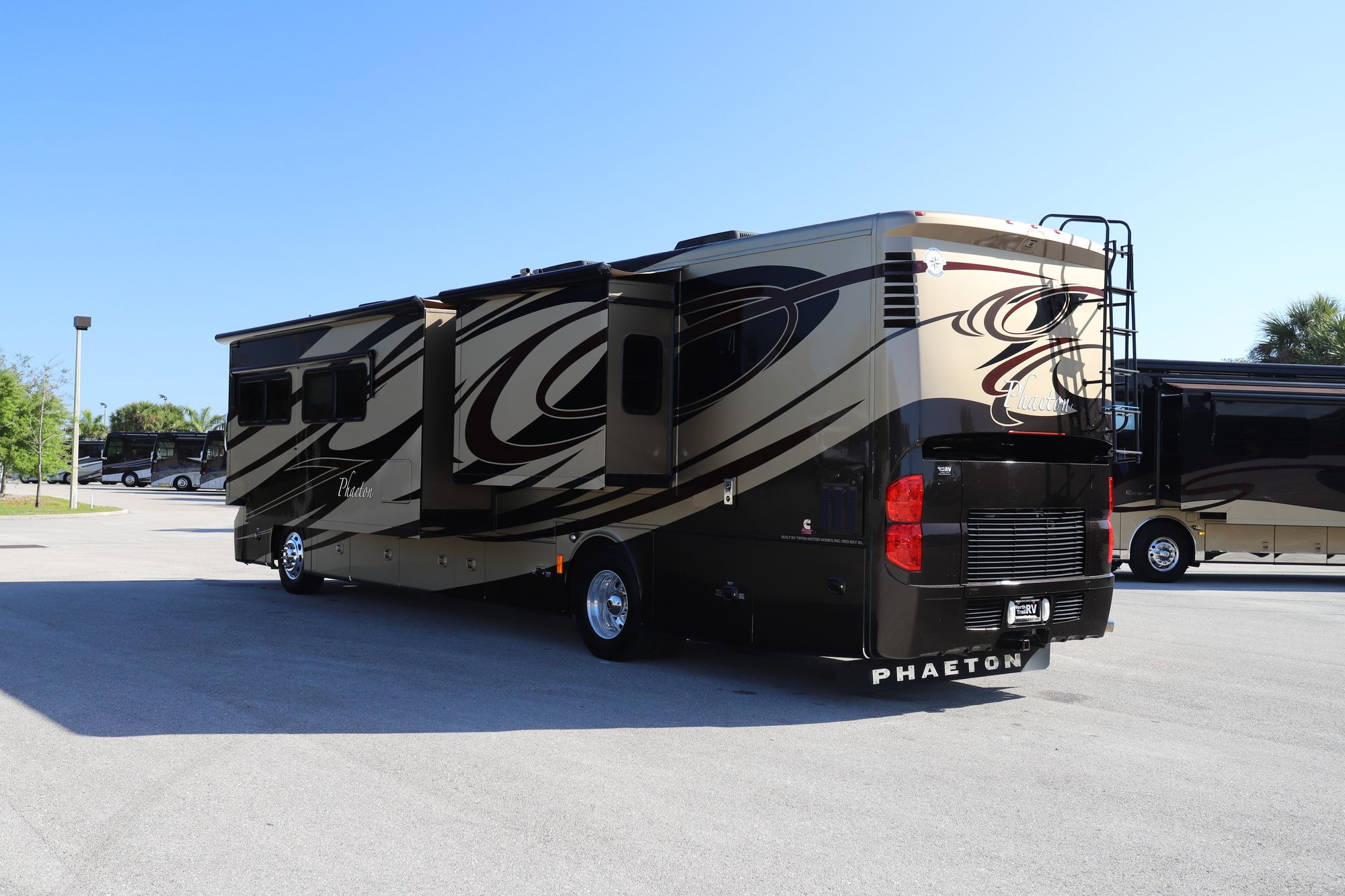 Used 2012 Tiffin Motor Homes Phaeton 40QBH Class A  For Sale