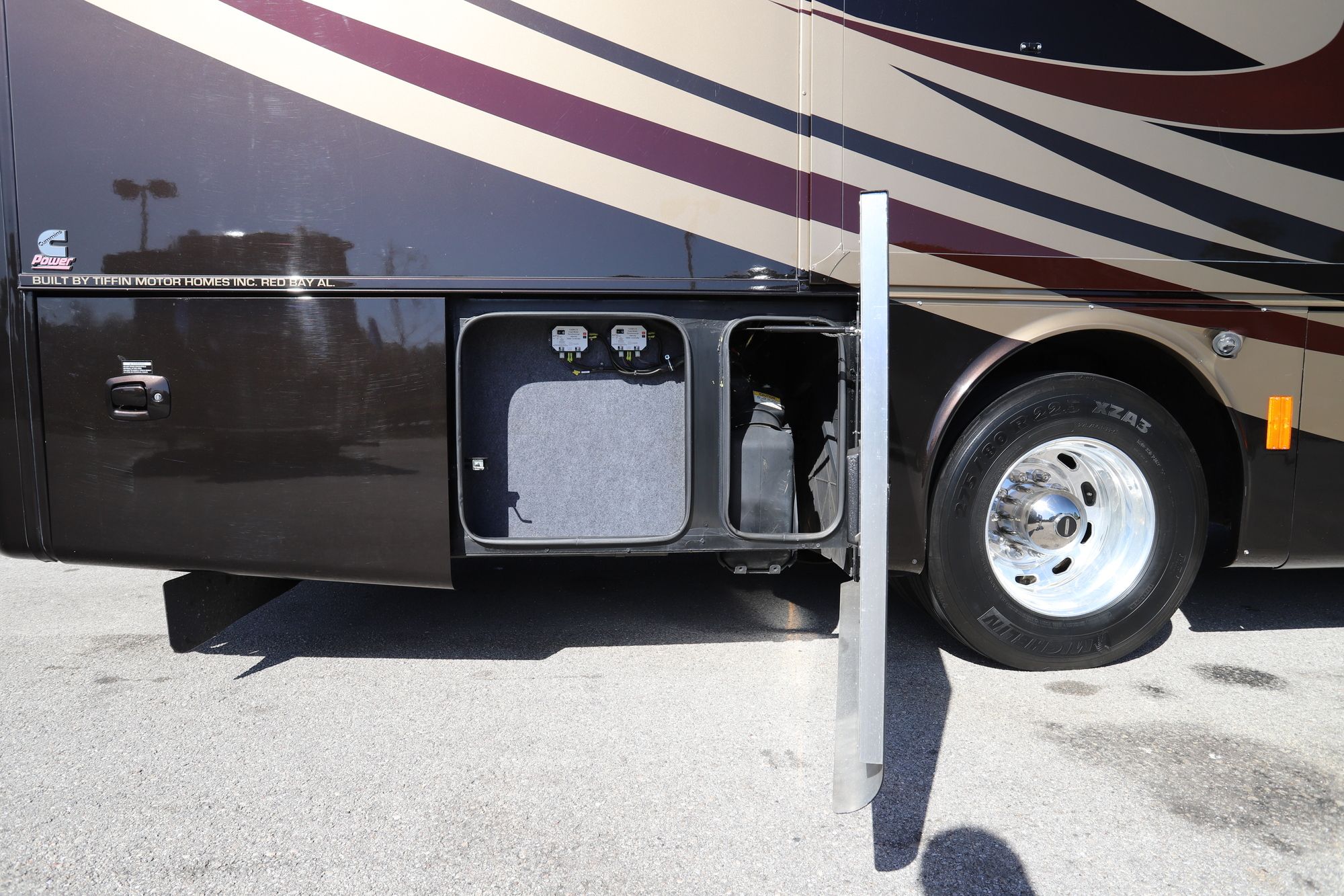 Used 2012 Tiffin Motor Homes Phaeton 40QBH Class A  For Sale