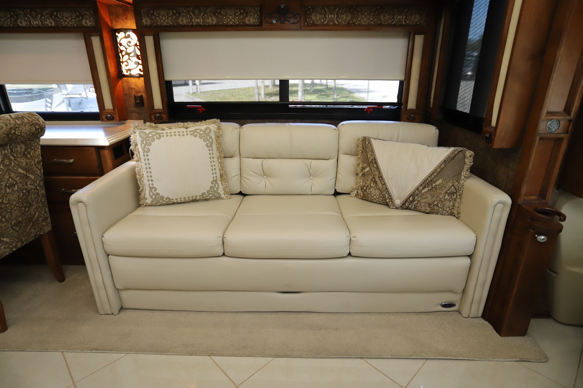 Used 2012 Tiffin Motor Homes Phaeton 40QBH Class A  For Sale