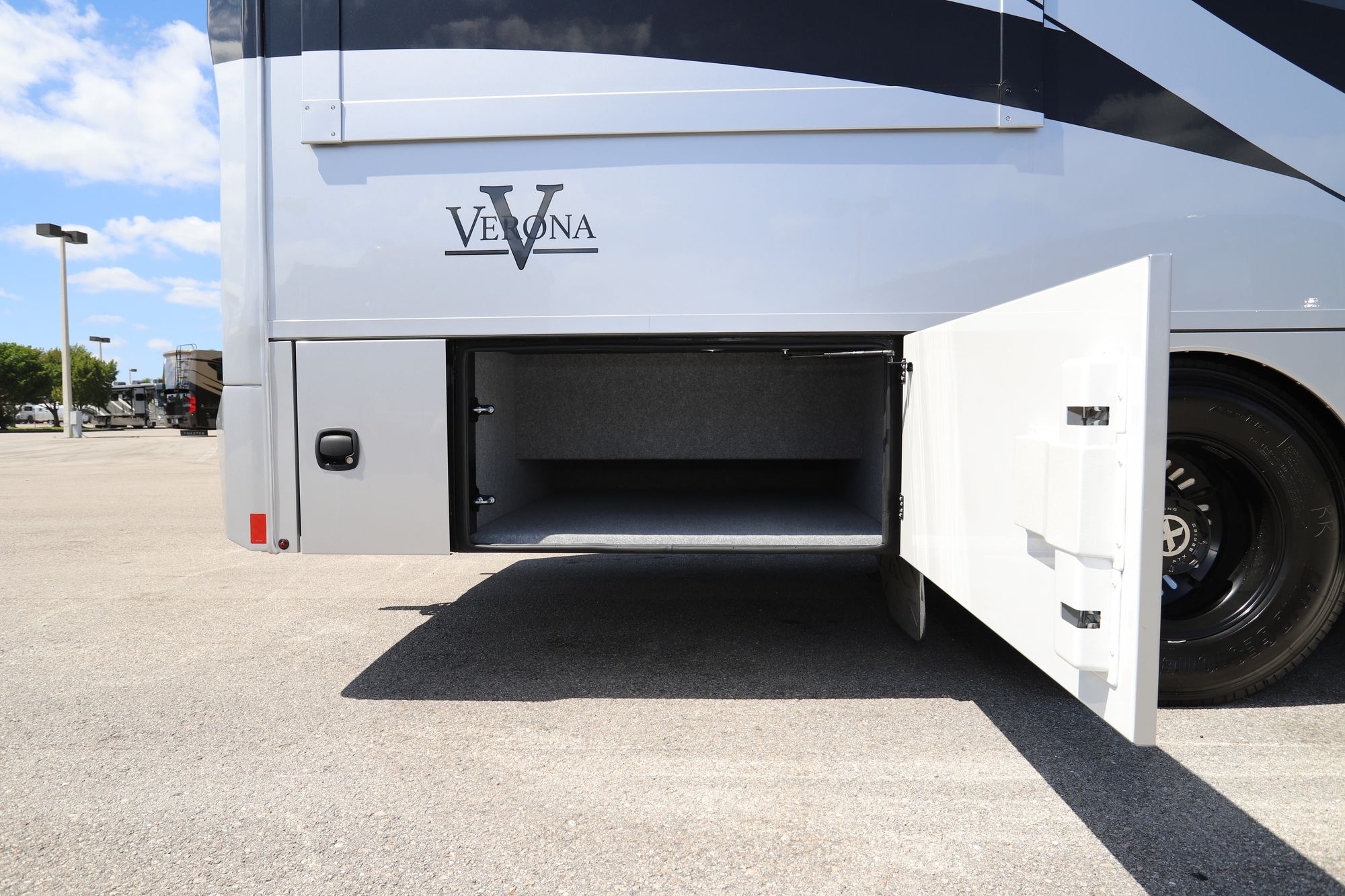 New 2021 Renegade Rv Verona 36VSB Super C  For Sale