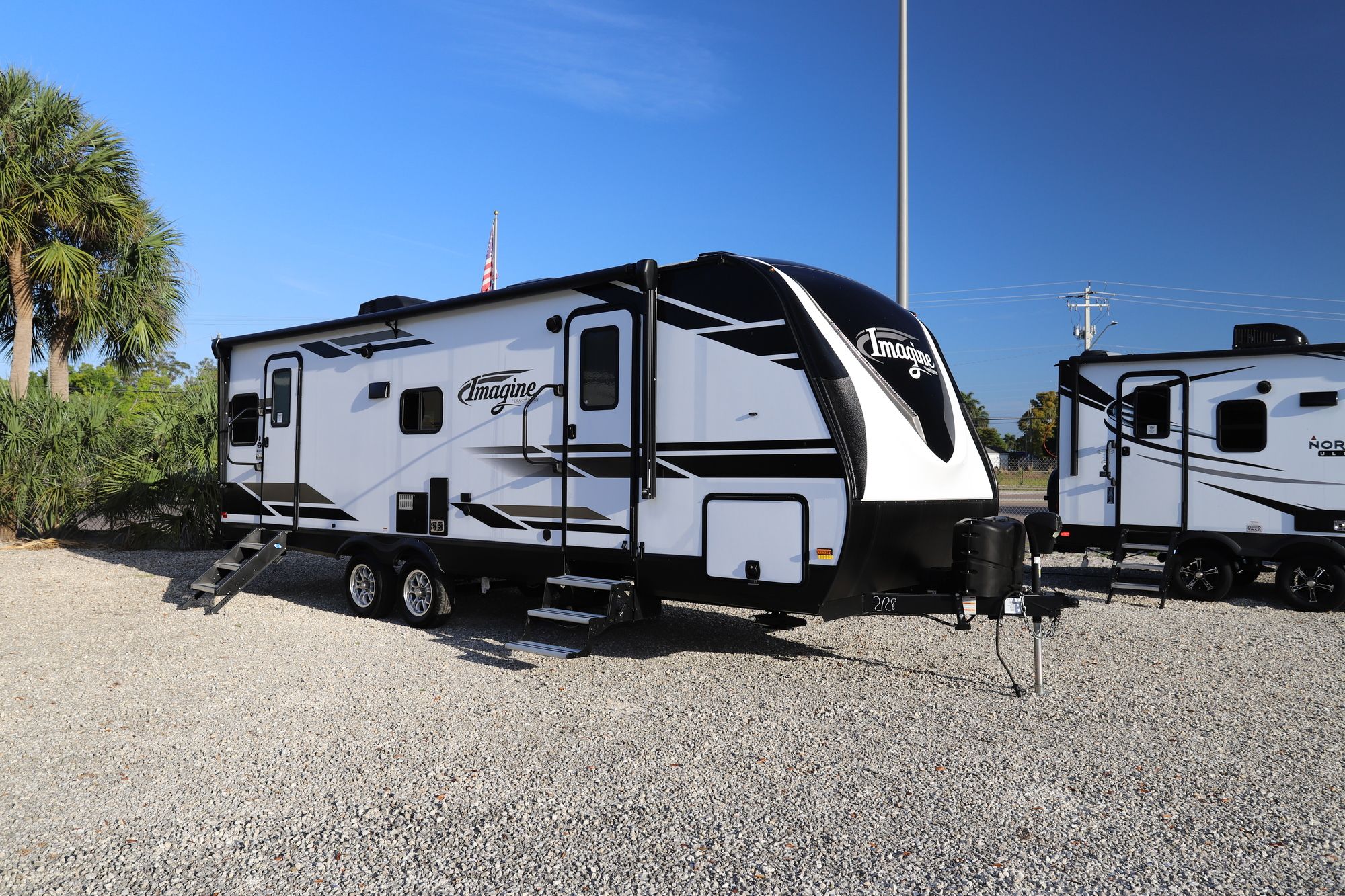 Used 2020 Grand Design Imagine 2500RL Travel Trailer  For Sale