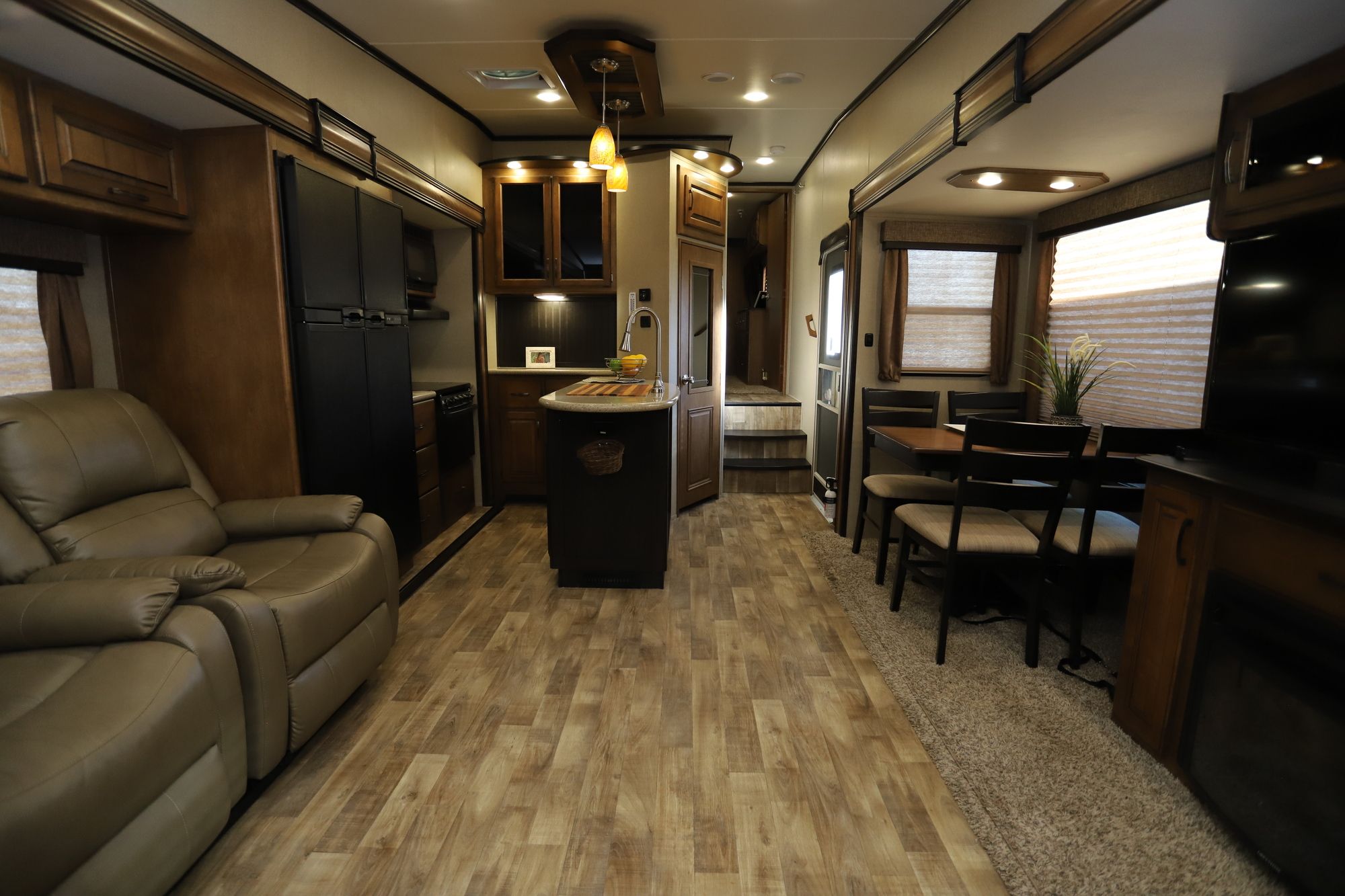 Used 2016 Grand Design Reflection 318RST Fifth Wheel  For Sale