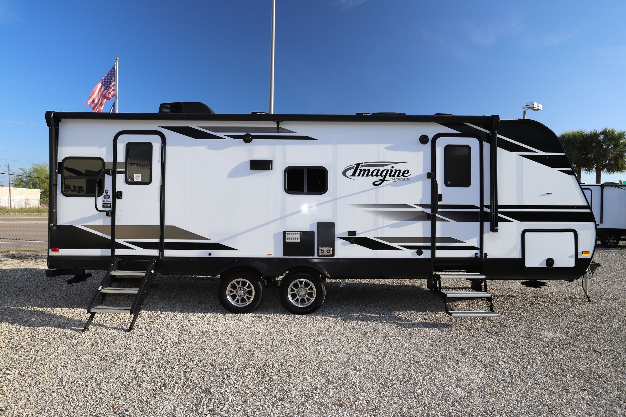 Used 2020 Grand Design Imagine 2500RL Travel Trailer  For Sale