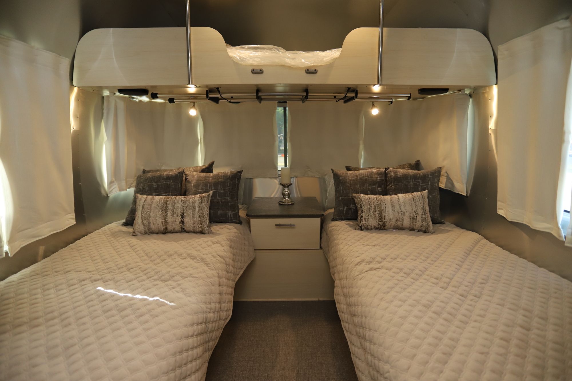 New 2021 Airstream Flying Cloud 27FB Travel Trailer  For Sale