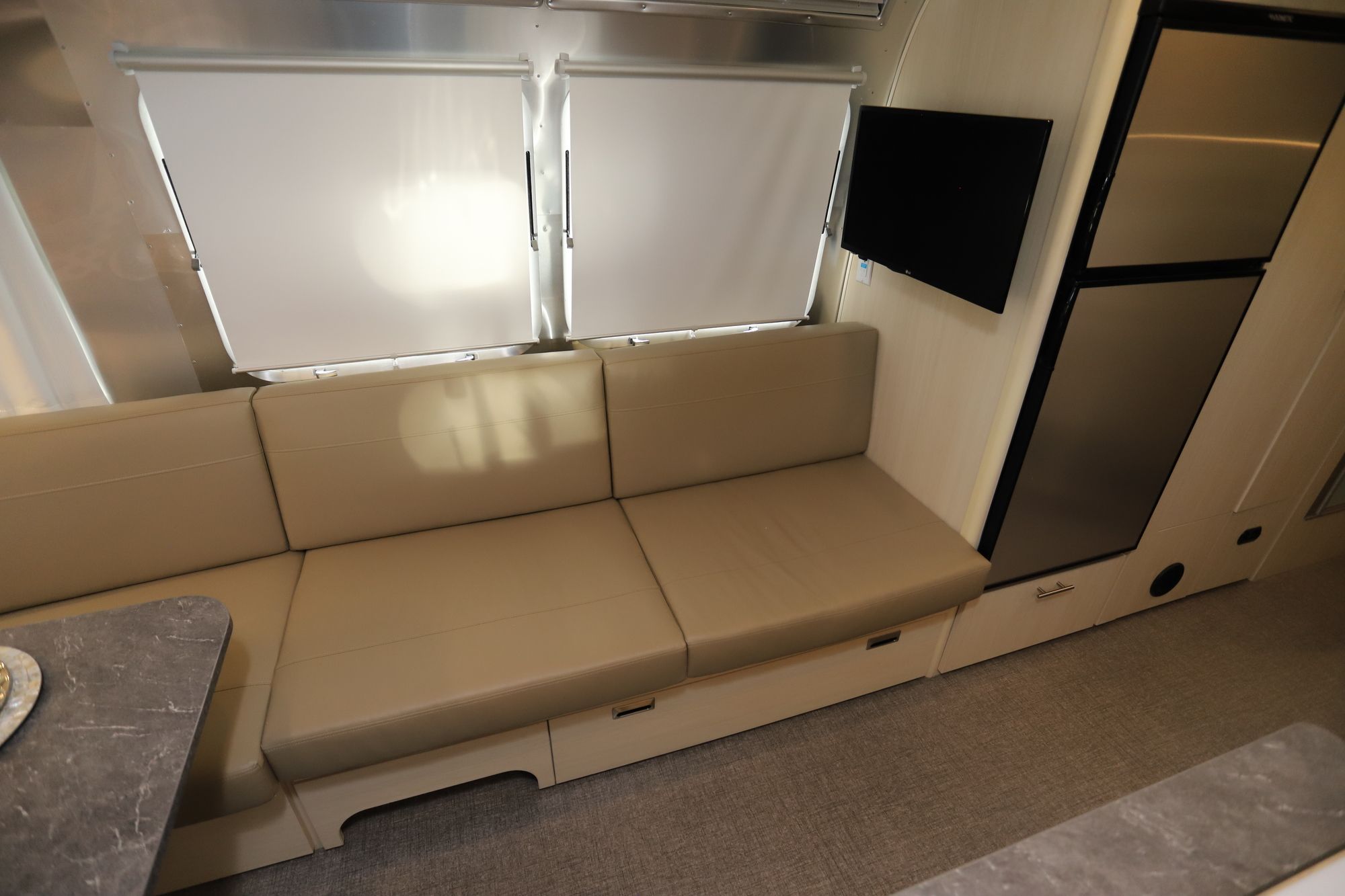 New 2021 Airstream Flying Cloud 27FB Travel Trailer  For Sale