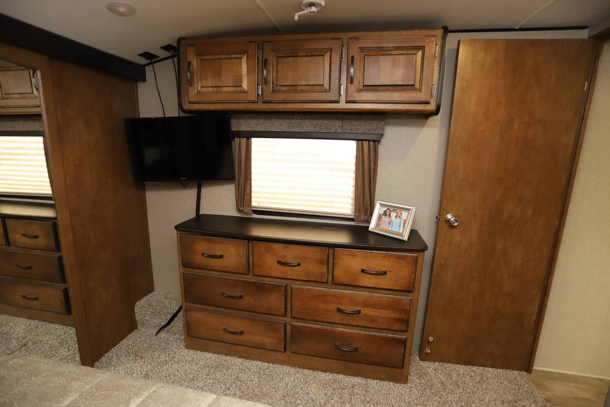 Used 2016 Grand Design Reflection 318RST Fifth Wheel  For Sale