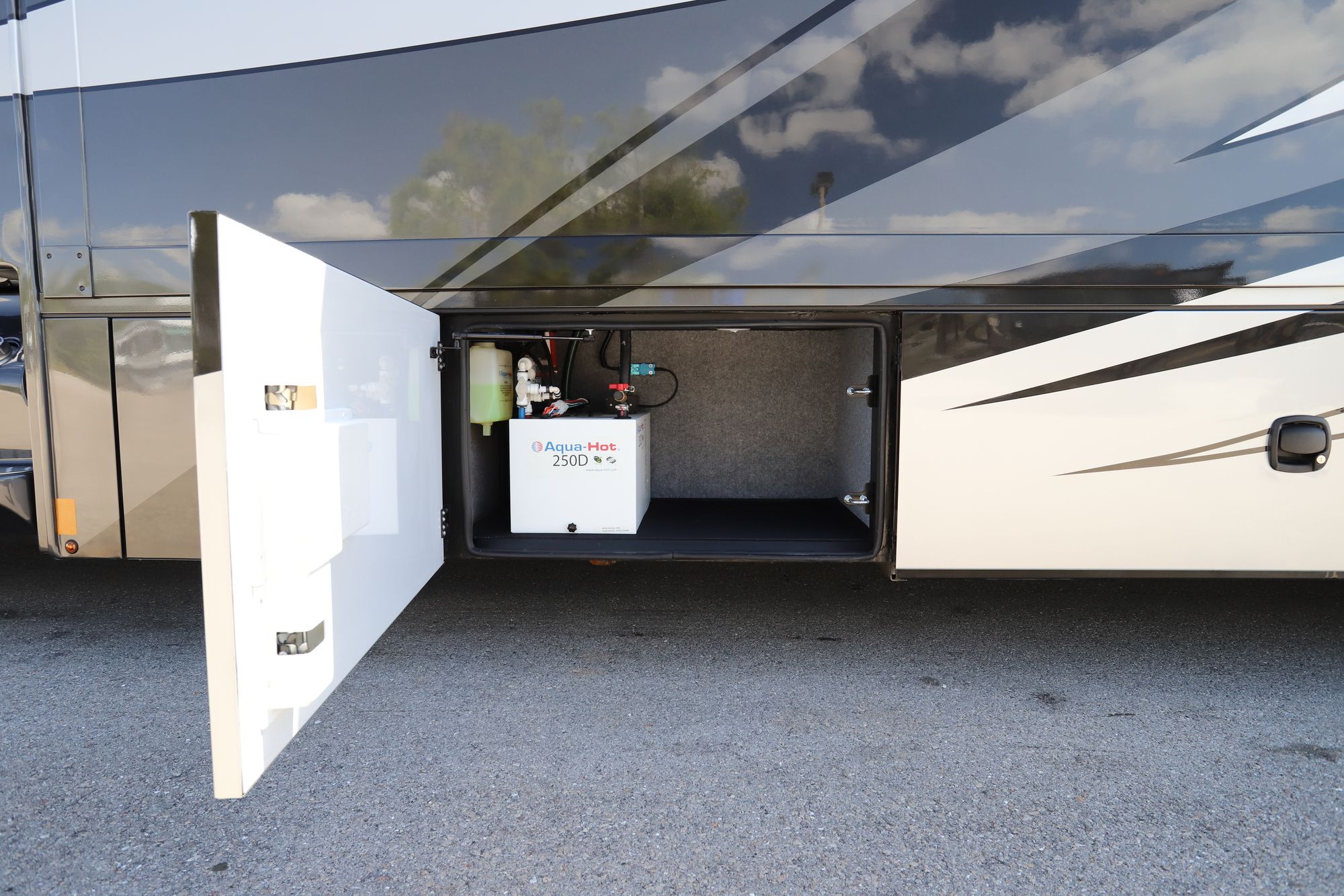 New 2021 Renegade Rv Verona 36VSB Super C  For Sale