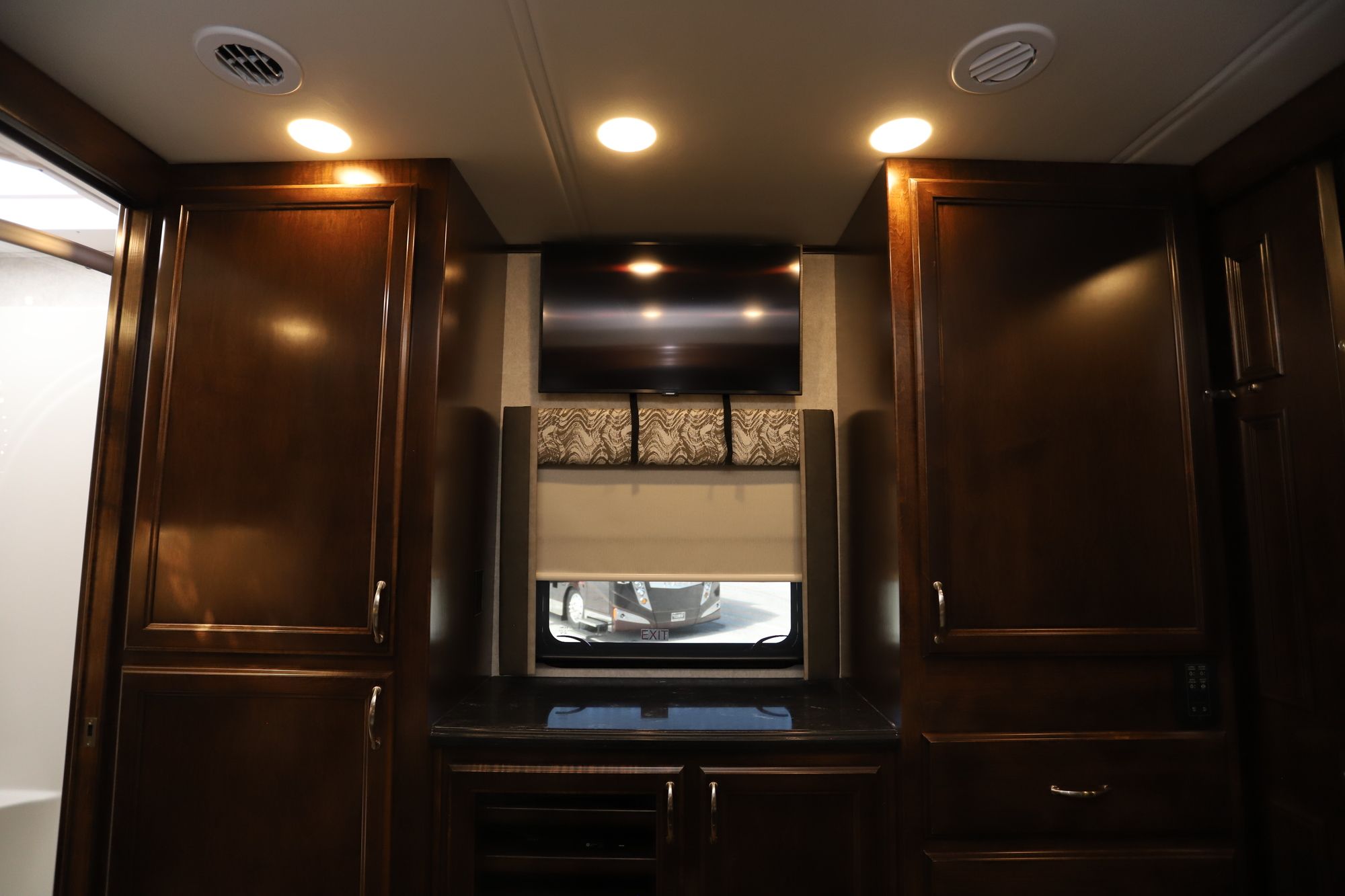 New 2021 Renegade Rv Verona 40VRB Super C  For Sale