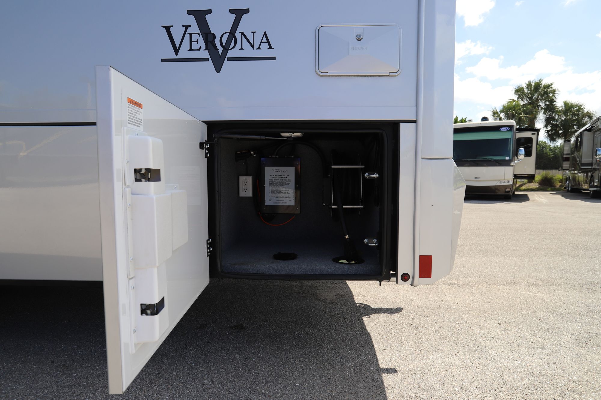 New 2021 Renegade Rv Verona 40VRB Super C  For Sale