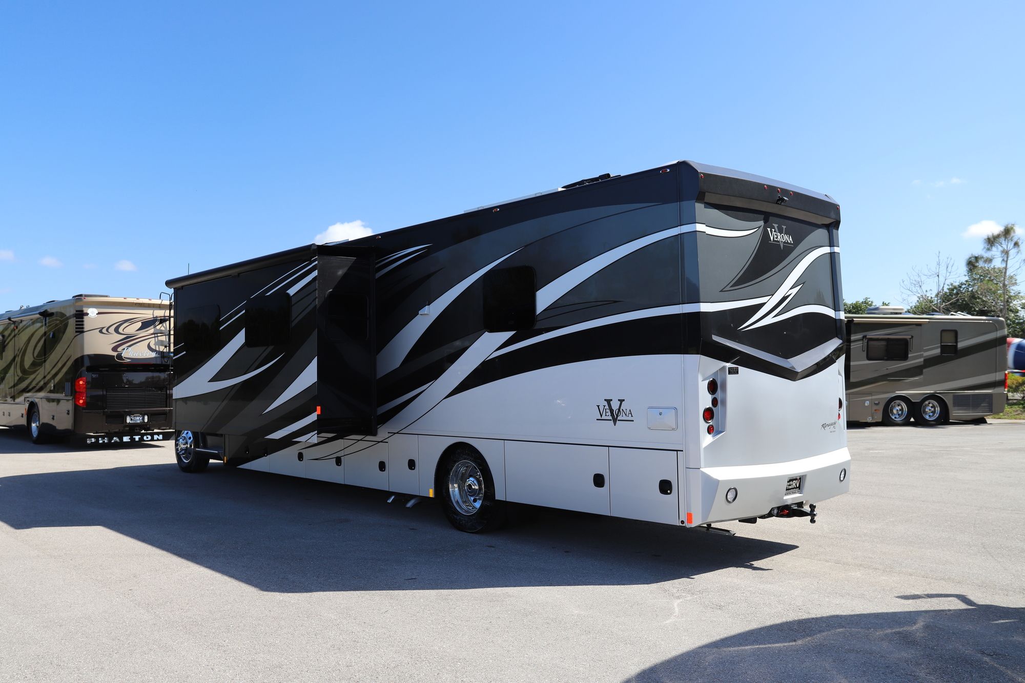 New 2021 Renegade Rv Verona 40VRB Super C  For Sale