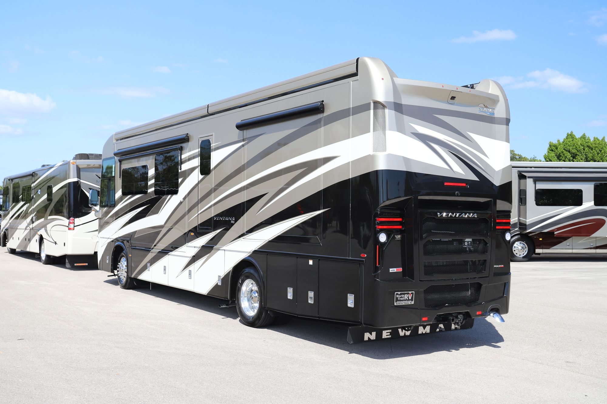 New 2021 Newmar Ventana 3717 Class A  For Sale