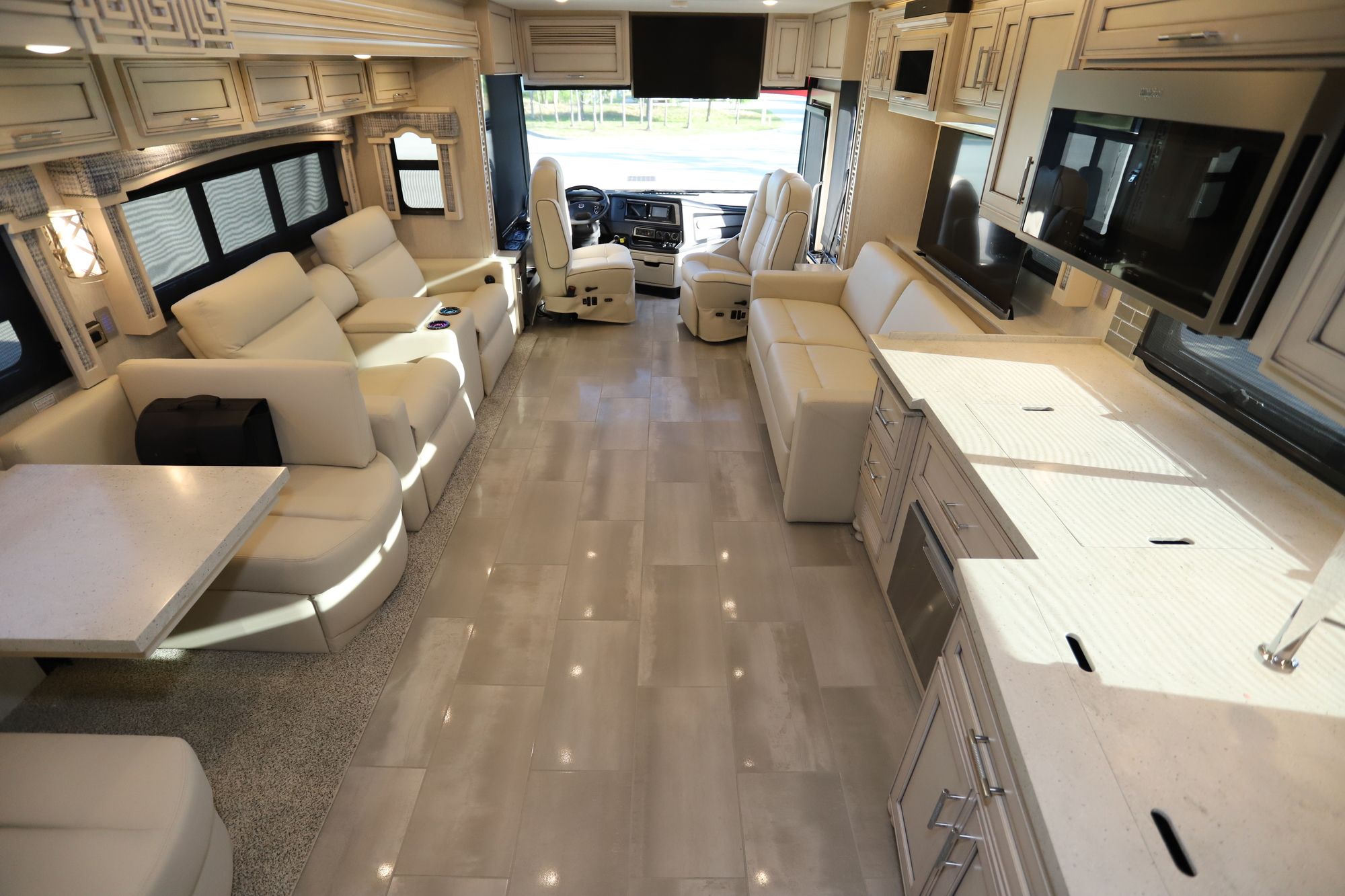 New 2021 Newmar Ventana 4369 Class A  For Sale